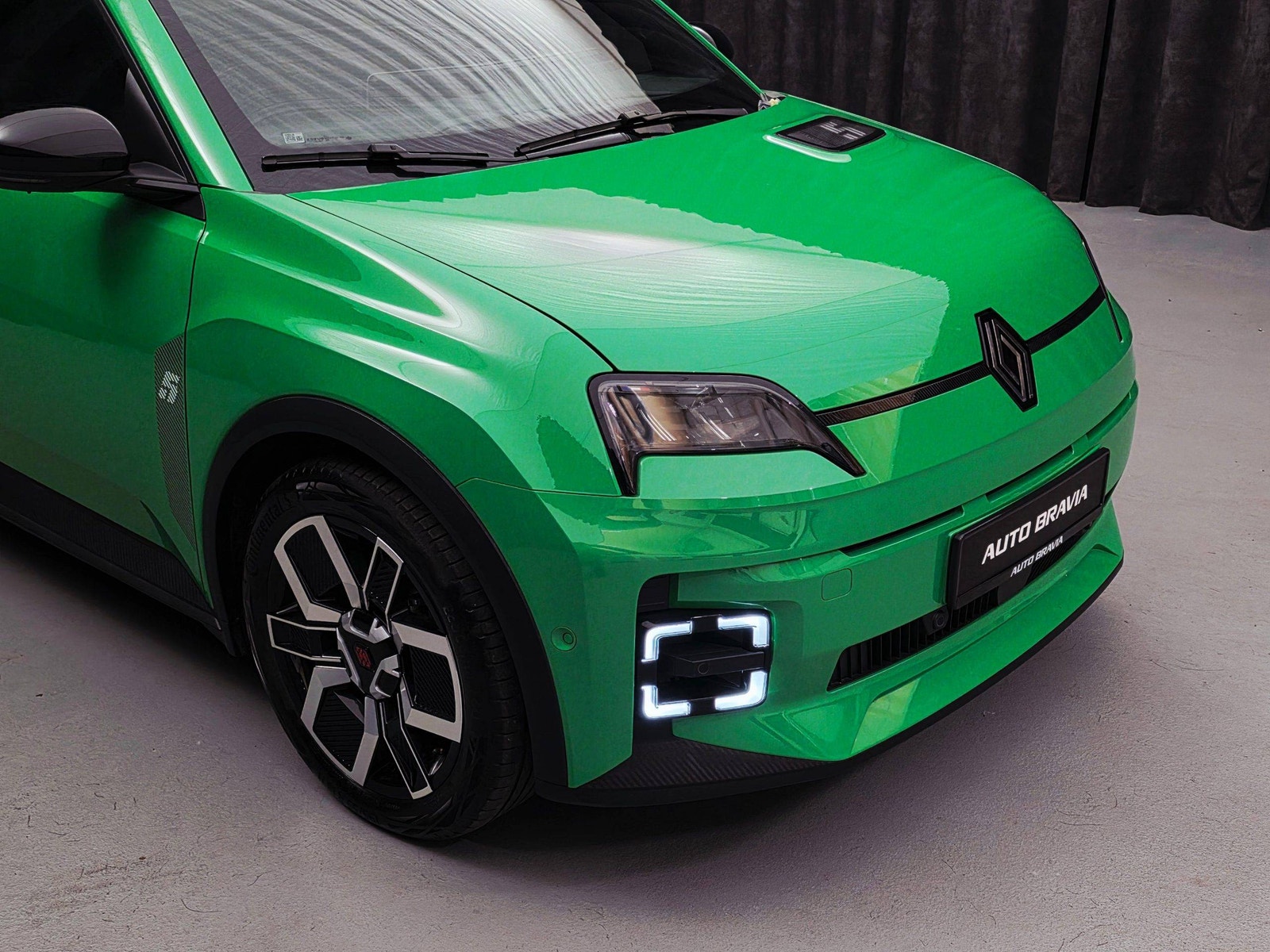 Renault 5 E-Tech 52 kWh, 150hp, 2025