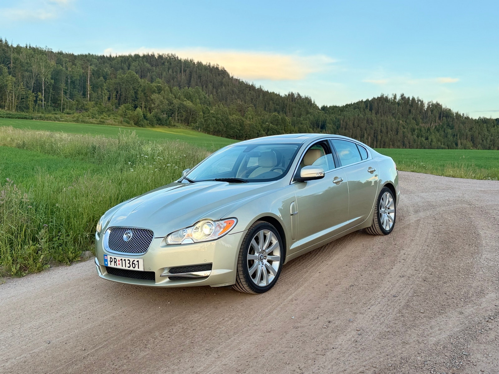 Jaguar XF 3.0 V6 Automatic, 238hp, 2009