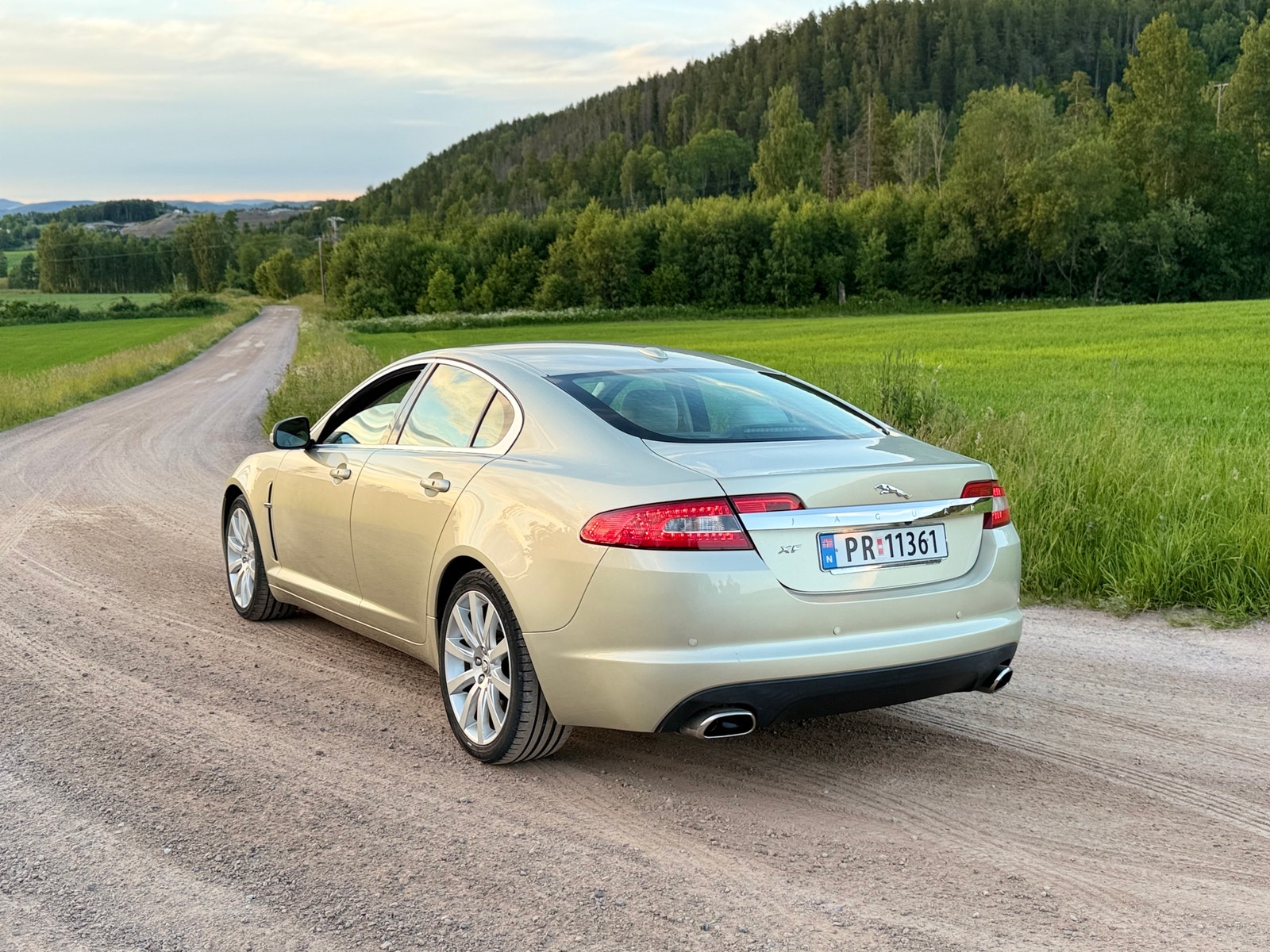 Jaguar XF 3.0 V6 Automatic, 238hp, 2009