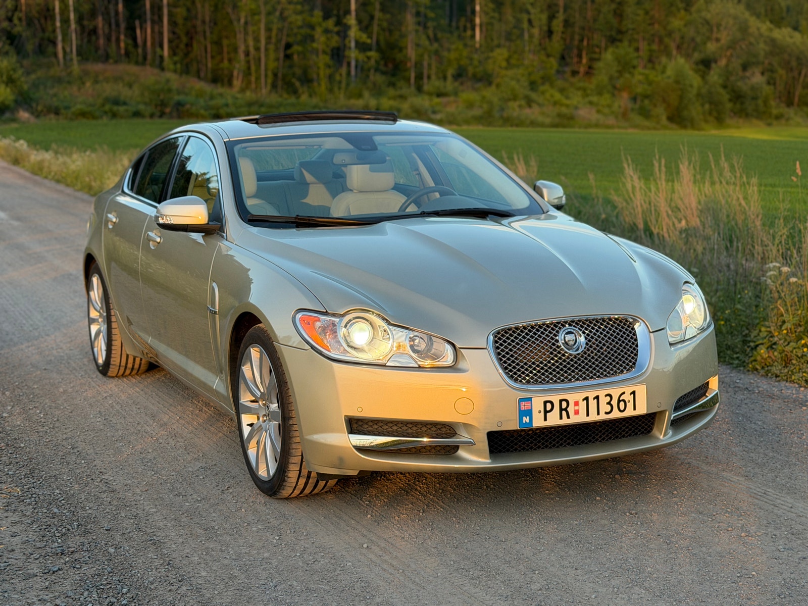 Jaguar XF 3.0 V6 Automatic, 238hp, 2009