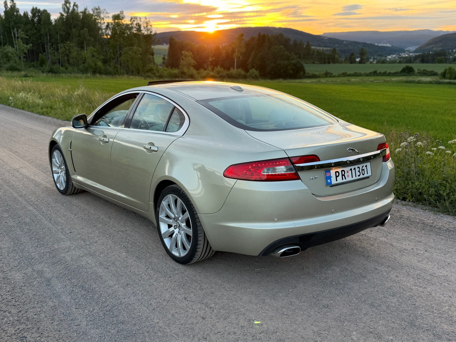 Jaguar XF 3.0 V6 Automatic, 238hp, 2009