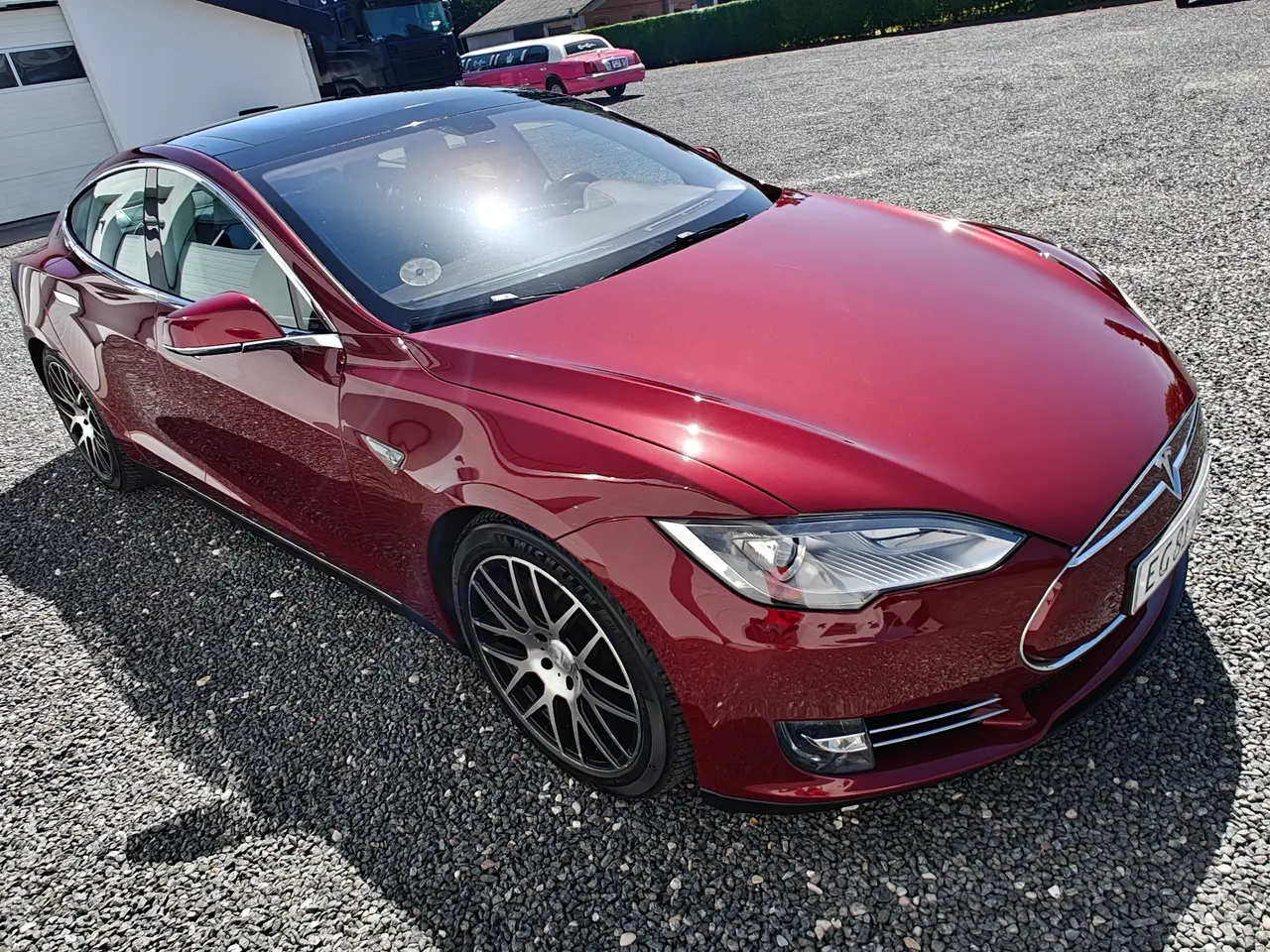Tesla Model S 85, 378ps, 2013