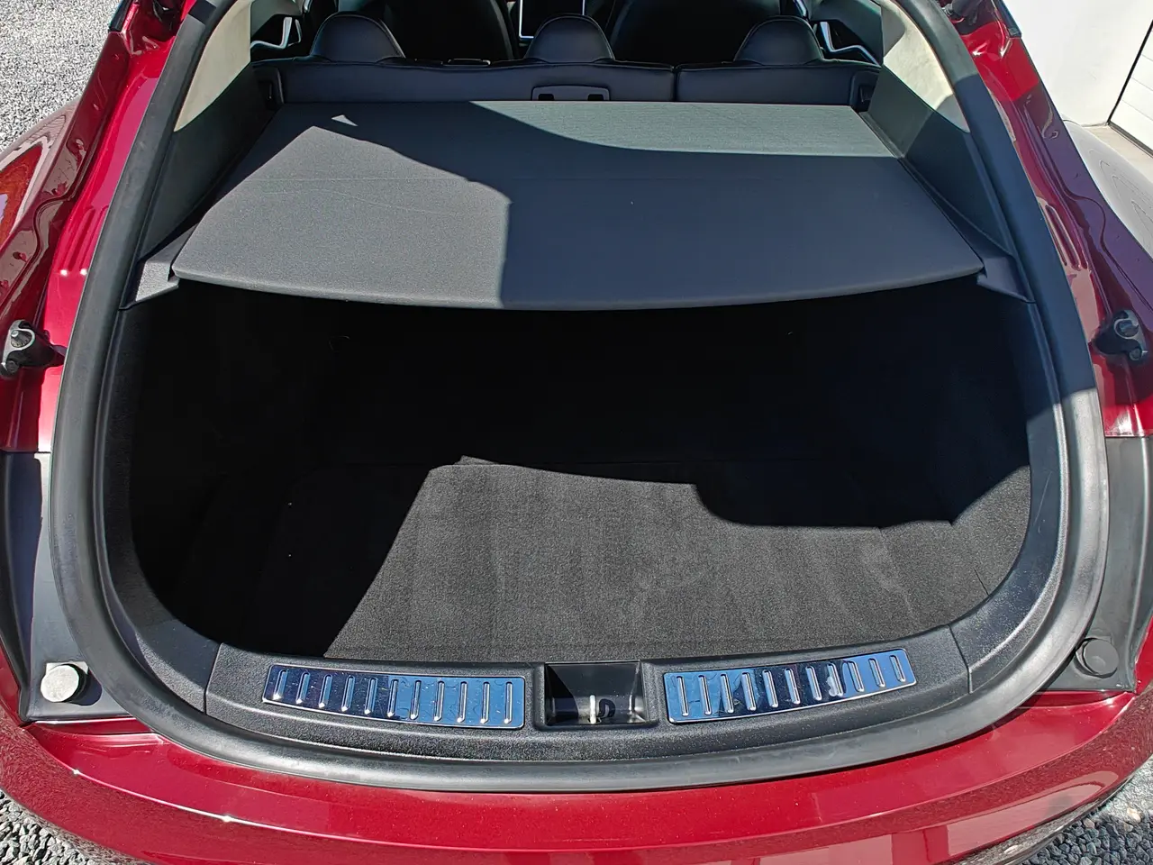 Tesla Model S 85, 378ps, 2013