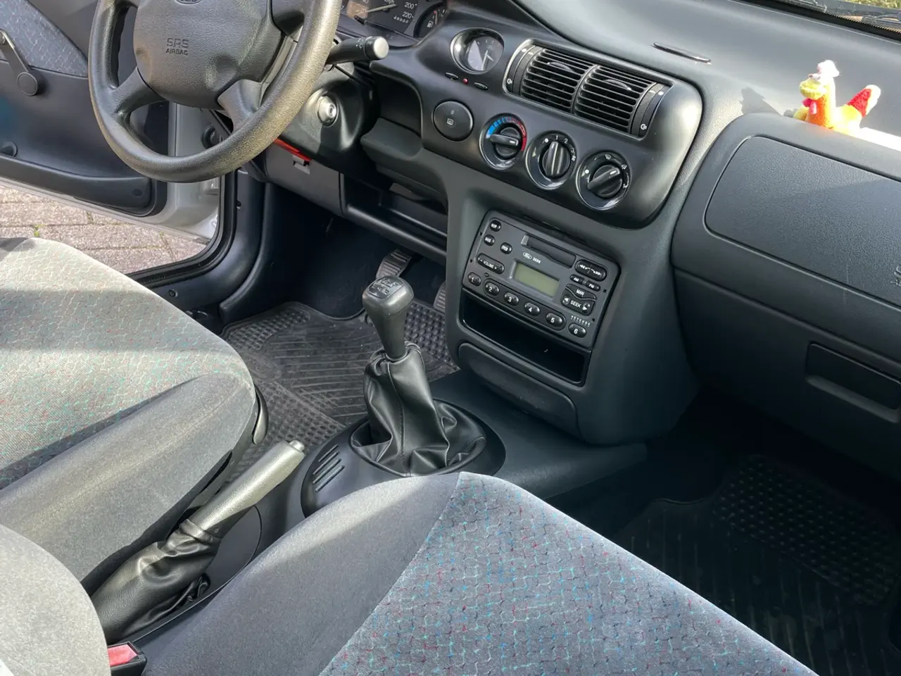 Ford Escort 5-dørs 1.6 Manuell, 5-trinn, 90hk, 1996