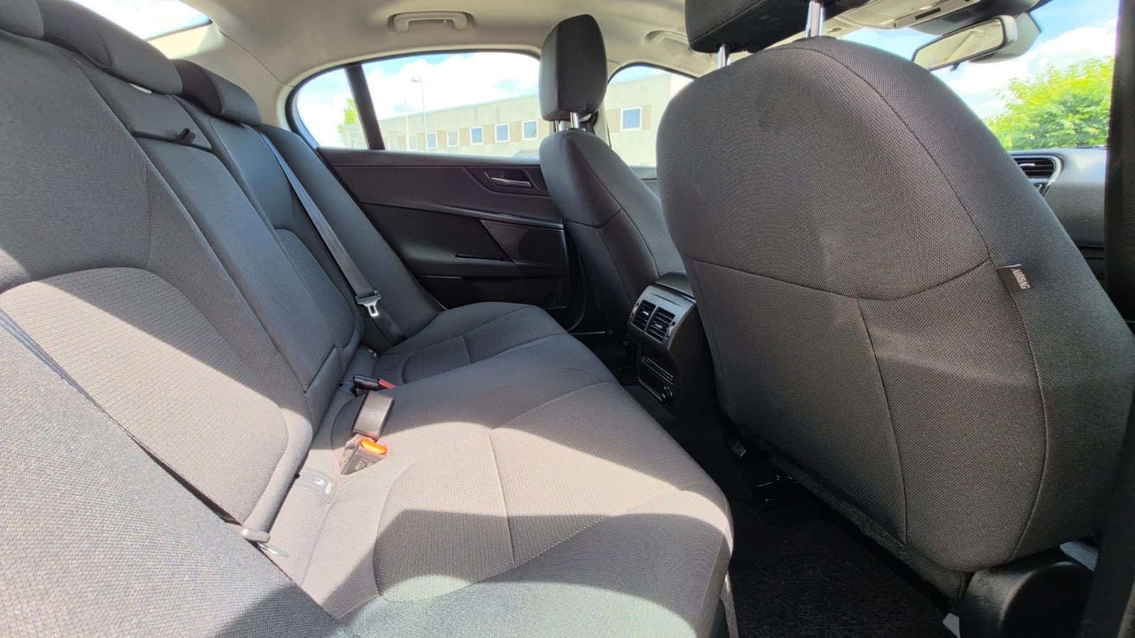 Jaguar XE 20d Automatic, 8-trins, 180ps, 2018