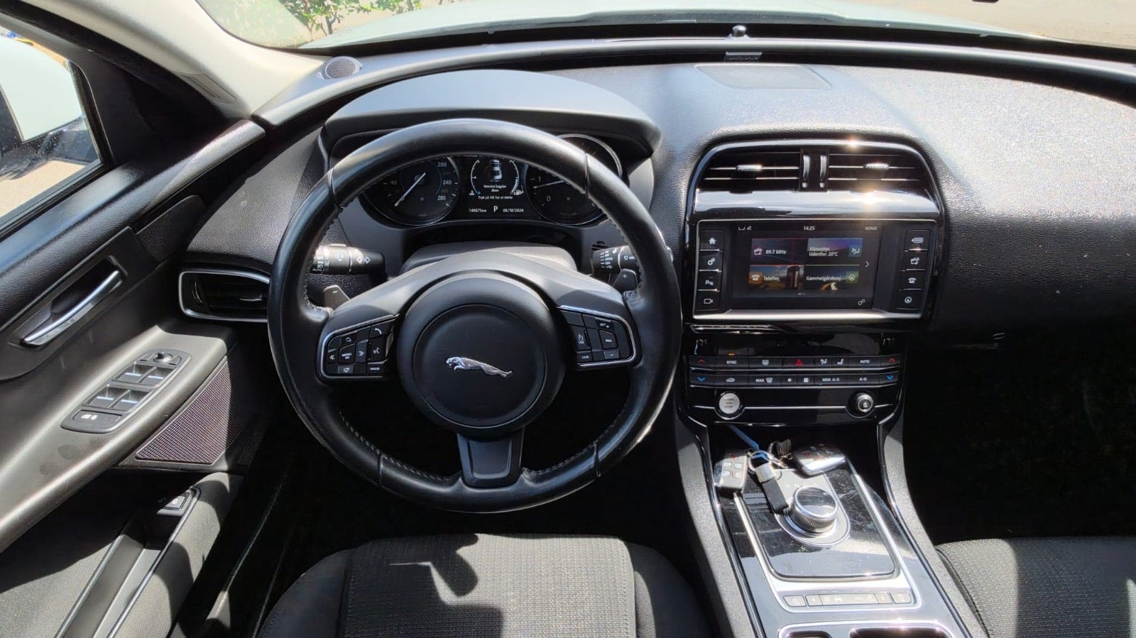 Jaguar XE 20d Automatic, 8-trins, 180ps, 2018