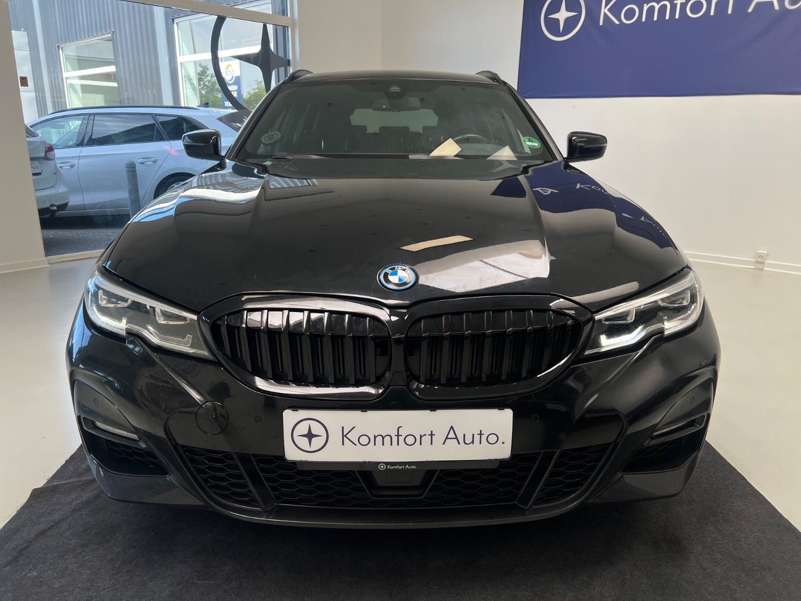 BMW 330e Touring Steptronic, 292hk, 2022