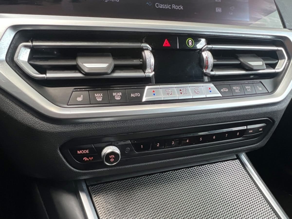 BMW 330e Touring Steptronic, 292hk, 2022