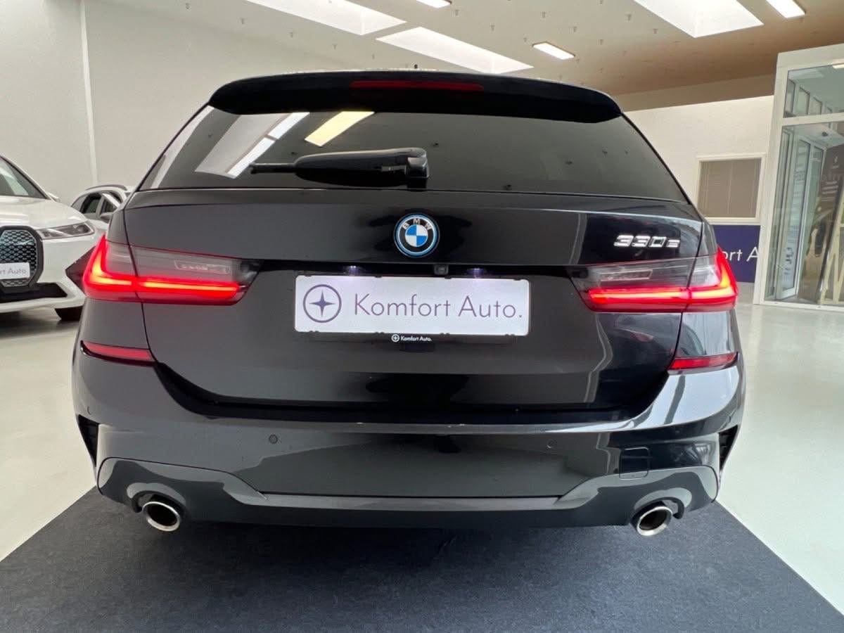 BMW 330e Touring Steptronic, 292hk, 2022