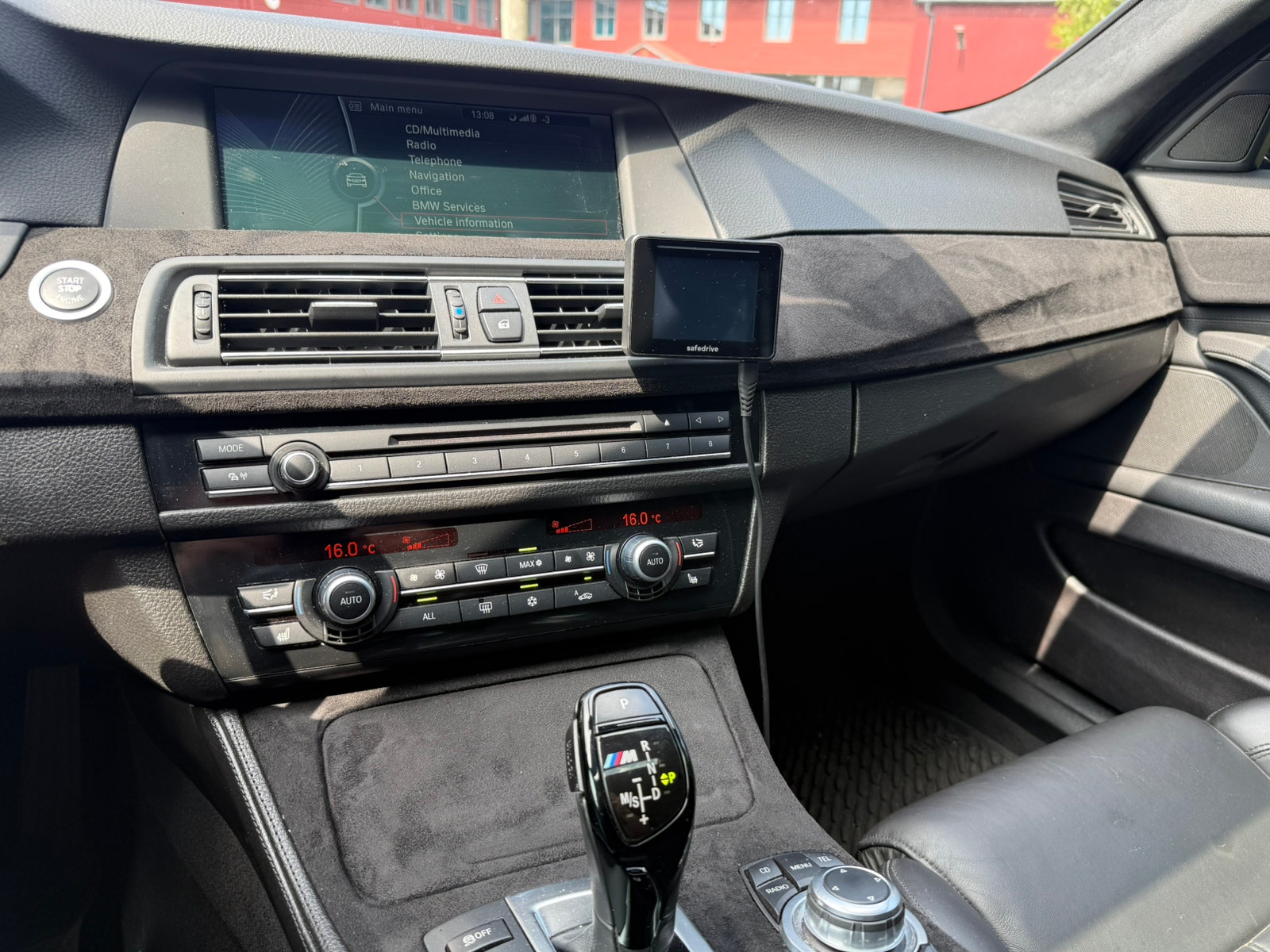 BMW 525d Sedan Steptronic, 8-trins, 204ps, 2011