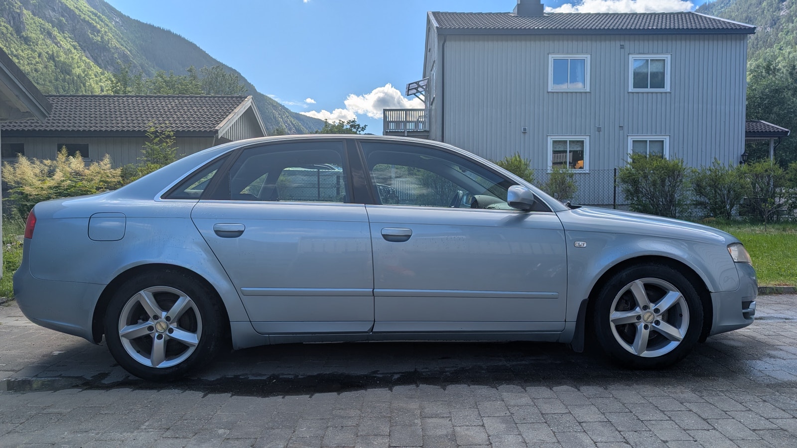 Audi A4 Sedan 2.0 Multitronic, 130hp, 2006