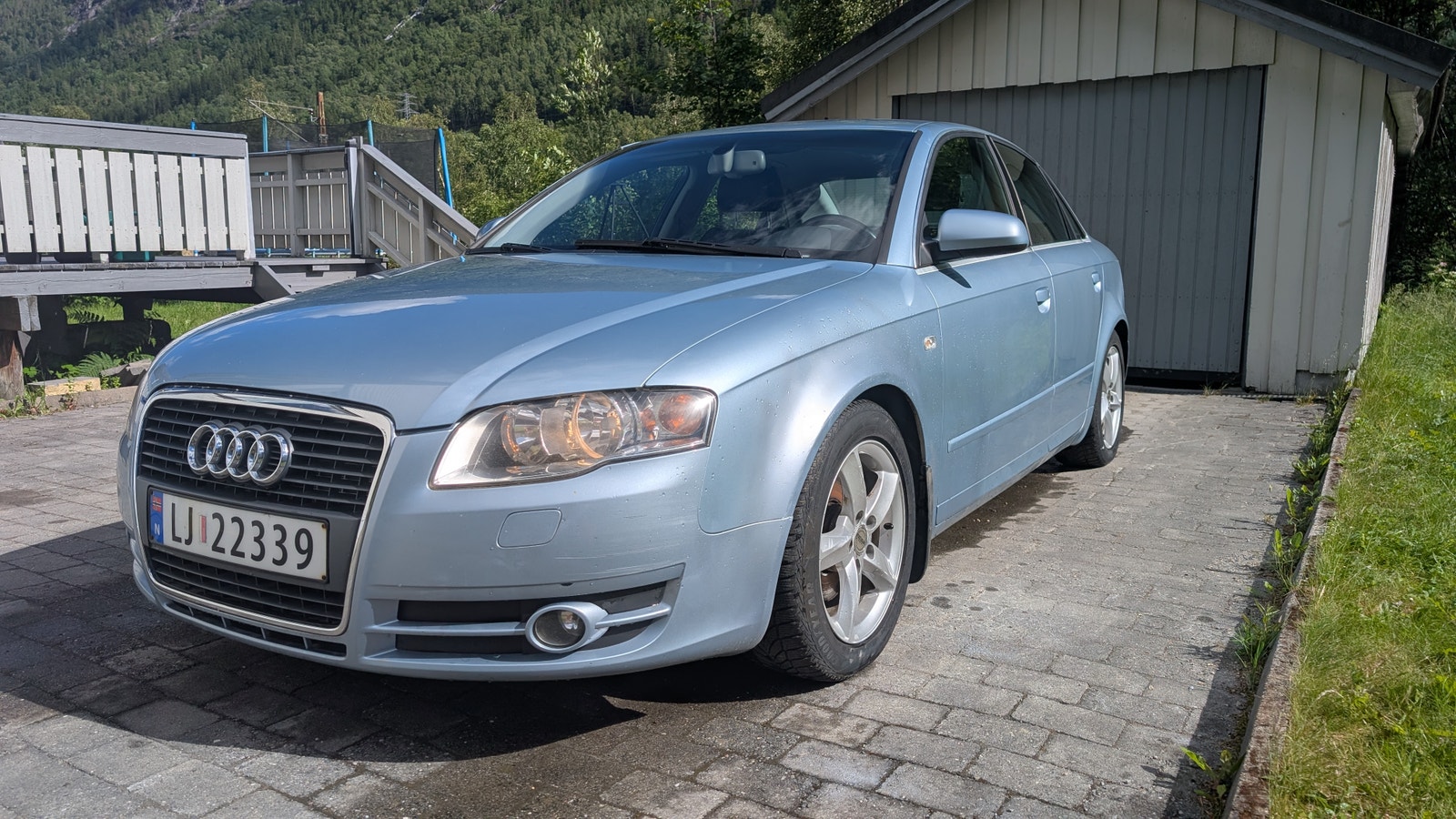 Audi A4 Sedan 2.0 Multitronic, 130hp, 2006