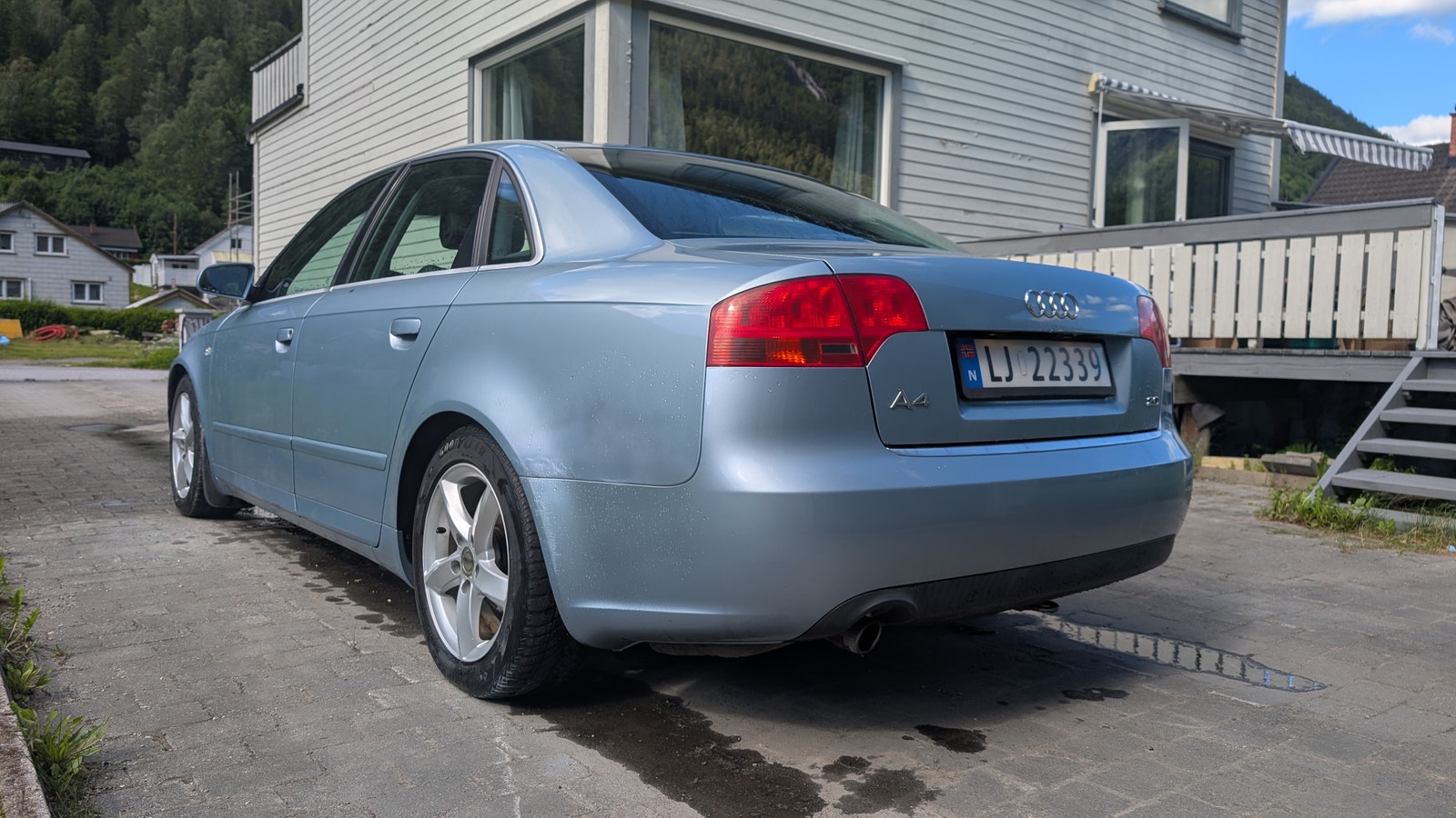 Audi A4 Sedan 2.0 Multitronic, 130hp, 2006