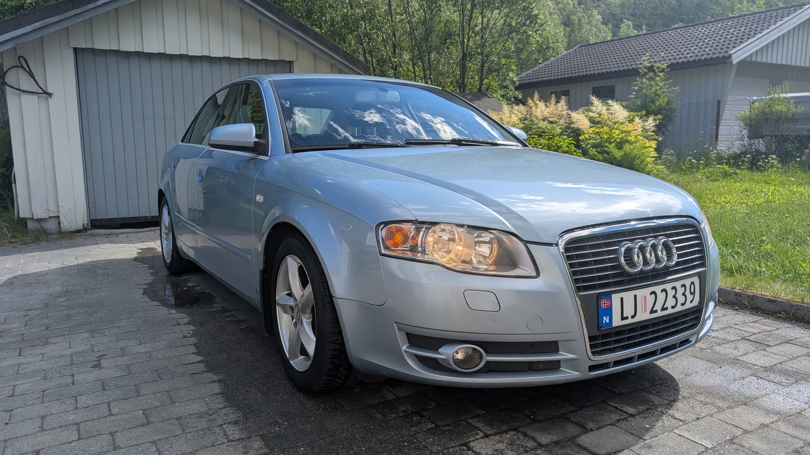 Audi A4 Sedan 2.0 Multitronic, 130hp, 2006