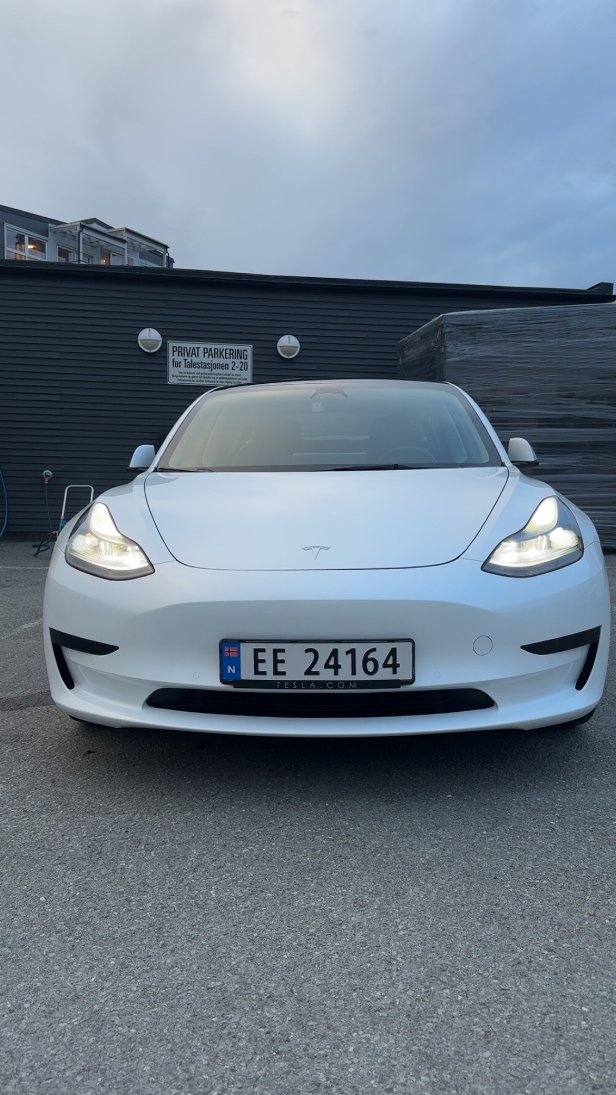 Tesla Model 3 Standard Range, 283ps, 2022