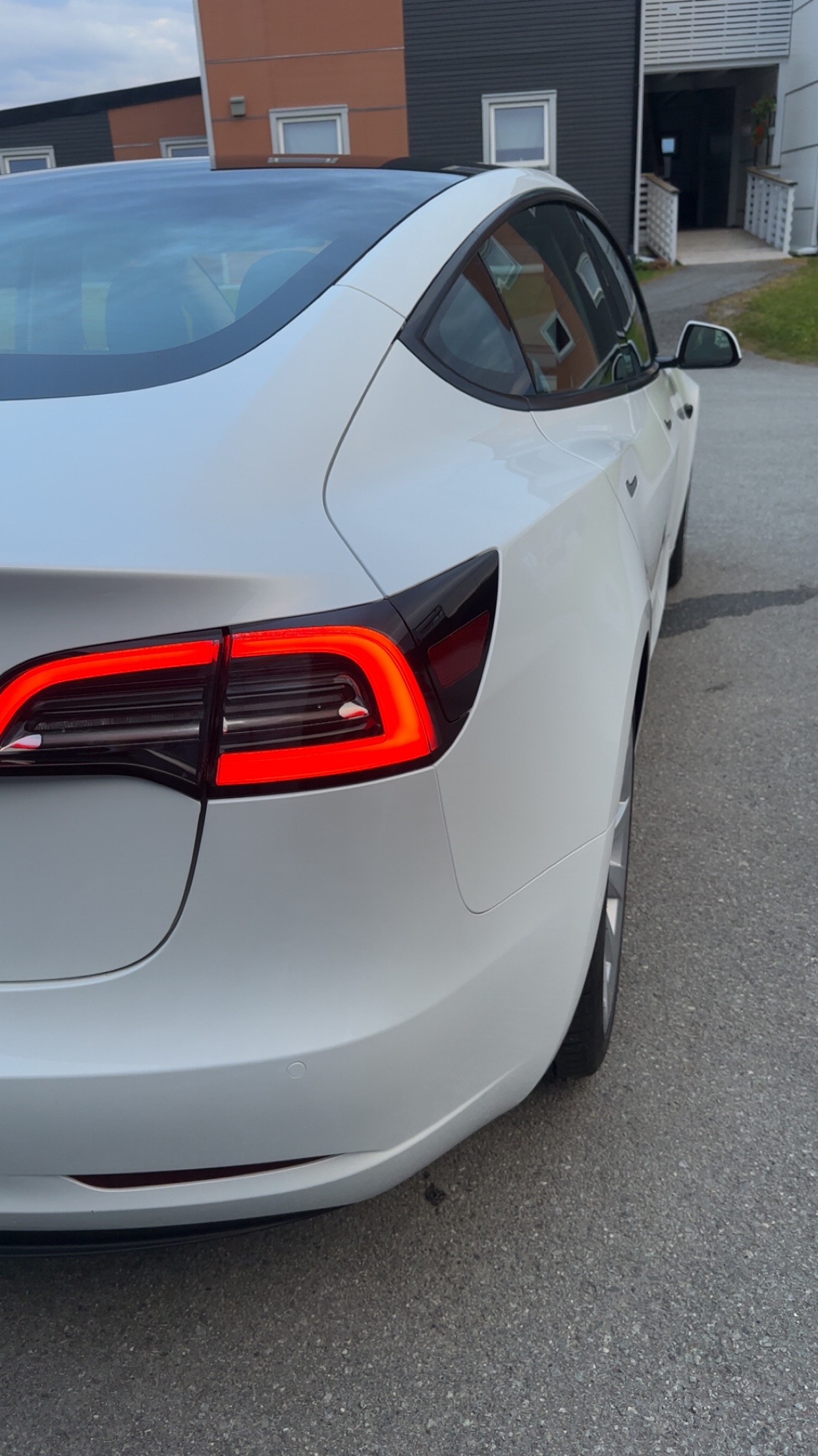 Tesla Model 3 Standard Range, 283ps, 2022