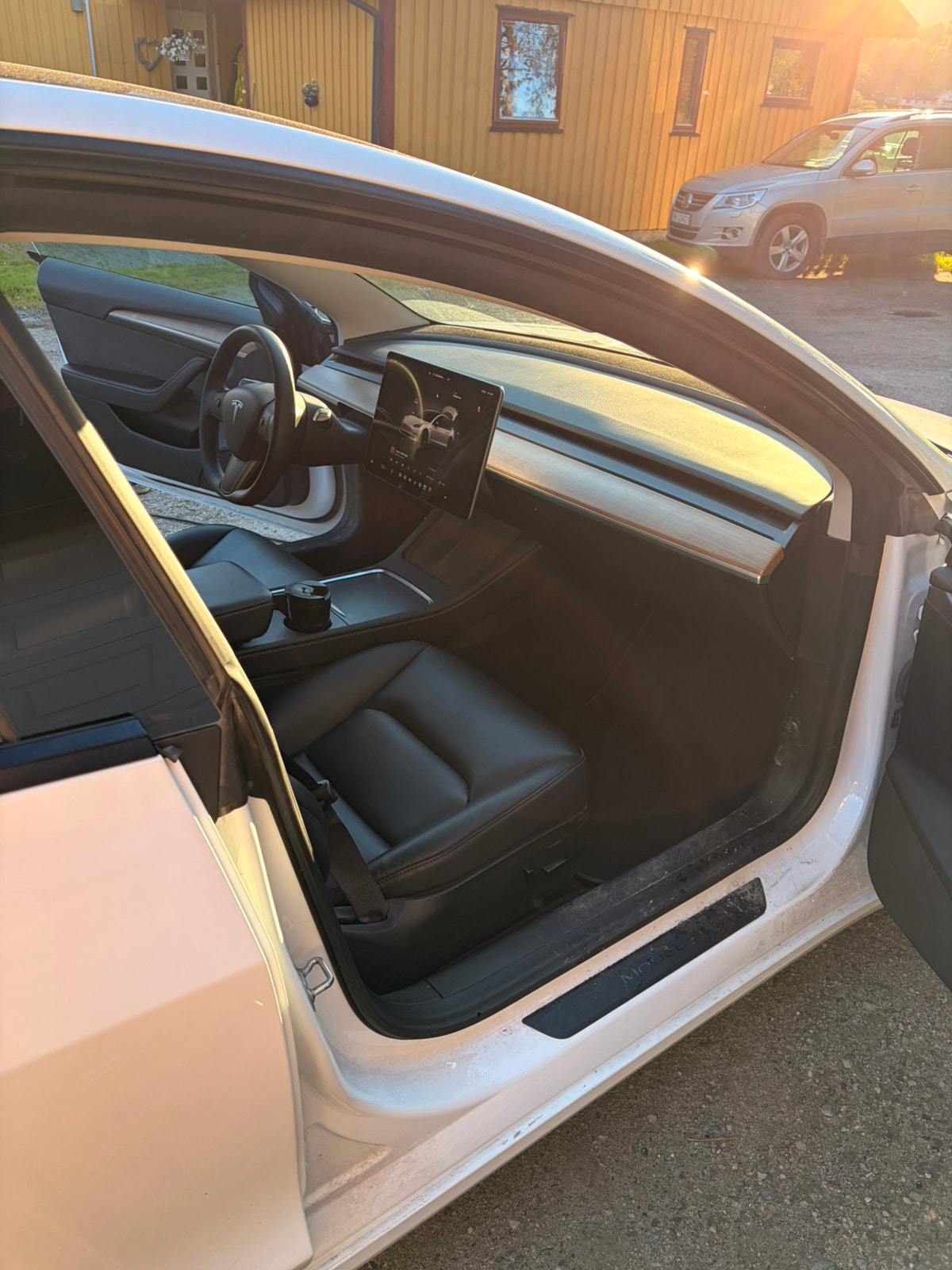 Tesla Model 3 Standard Range, 283ps, 2022