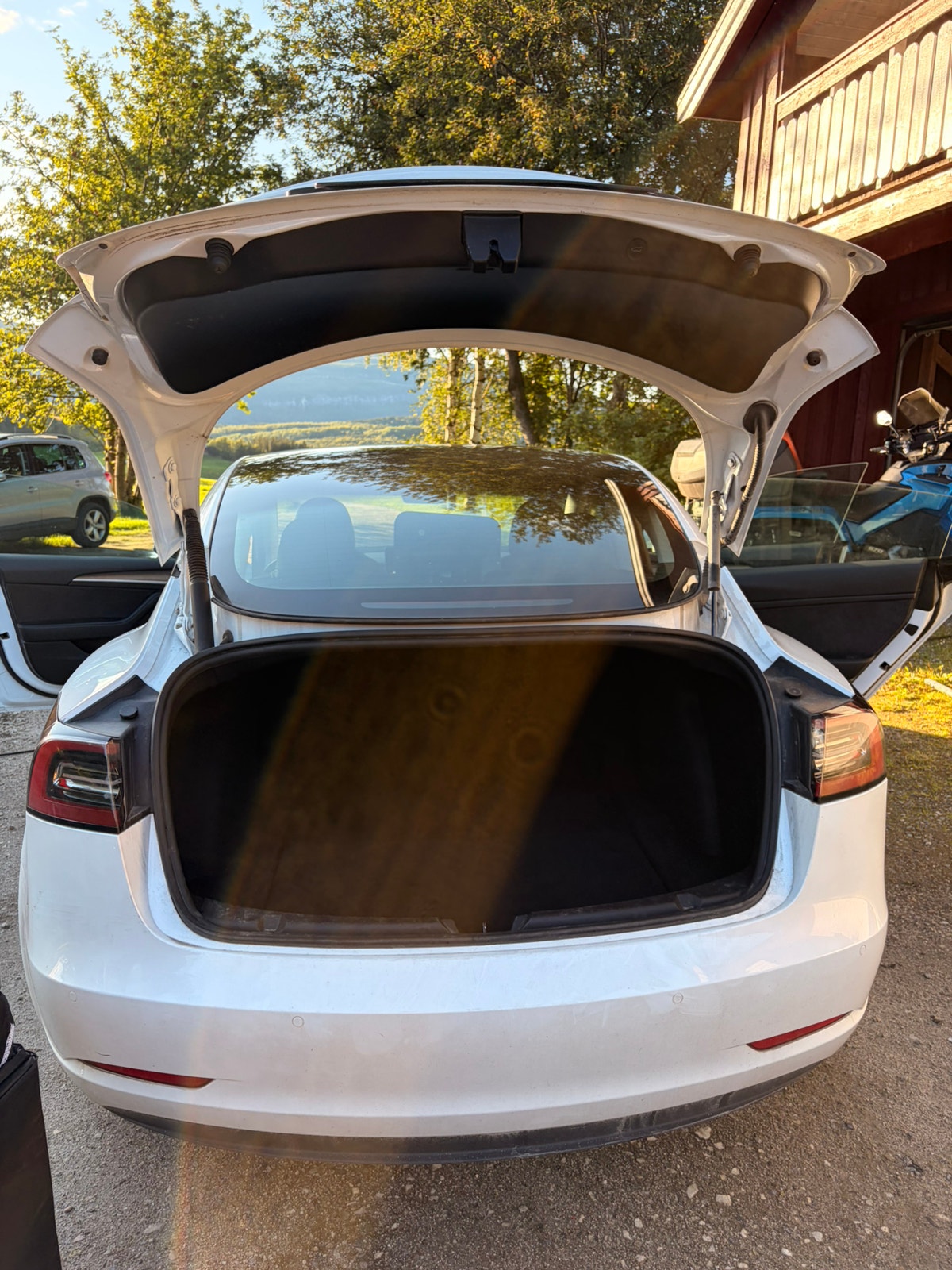 Tesla Model 3 Standard Range, 283ps, 2022