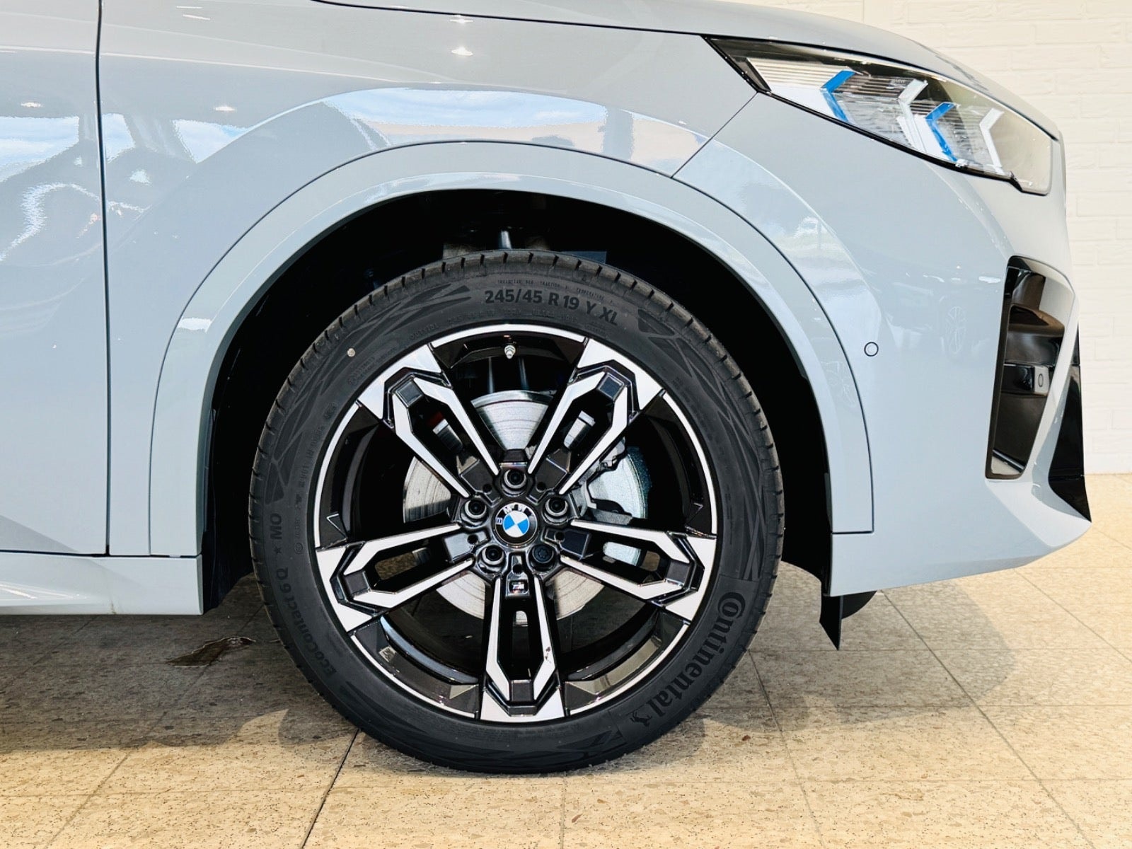 BMW iX2 eDrive20, 204ps, 2026