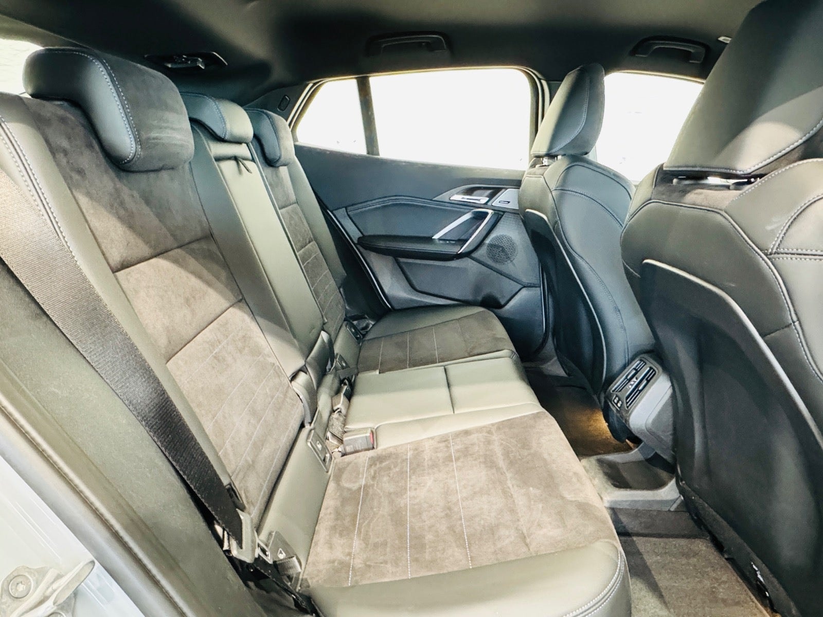 BMW iX2 eDrive20, 204ps, 2026