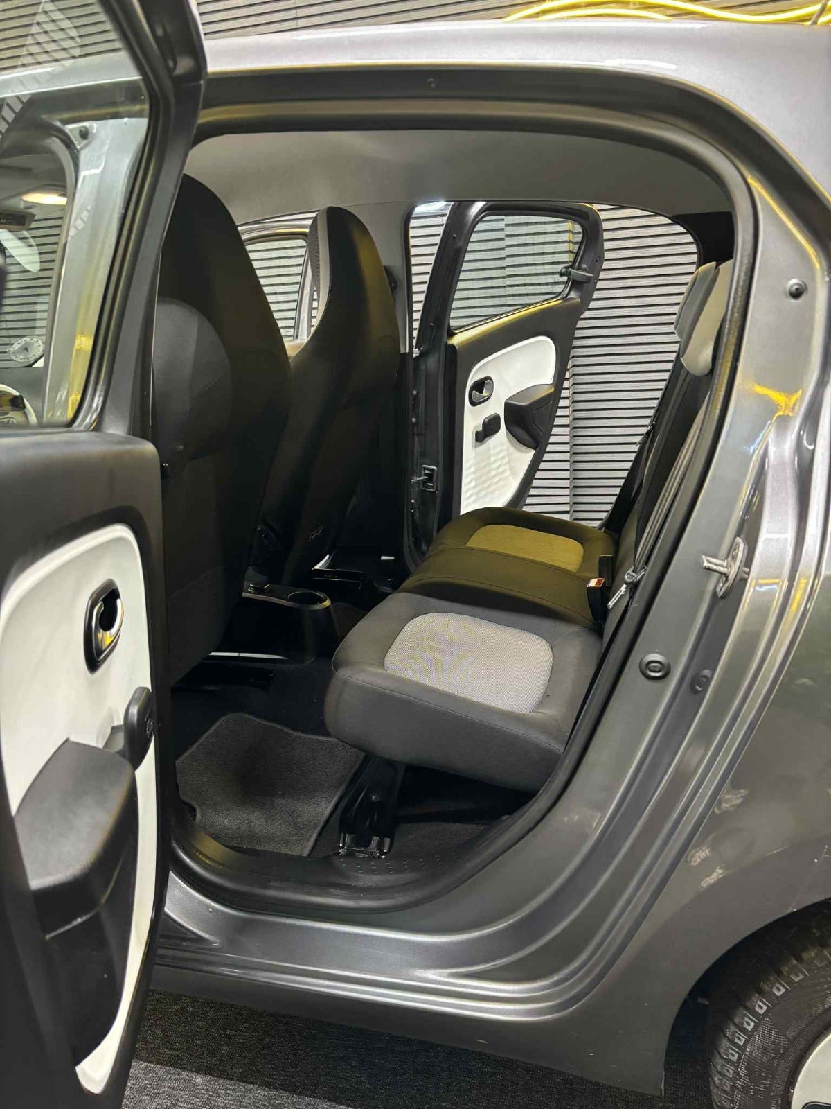 Renault Twingo 1.0 SCe EDC, 71hk, 2015