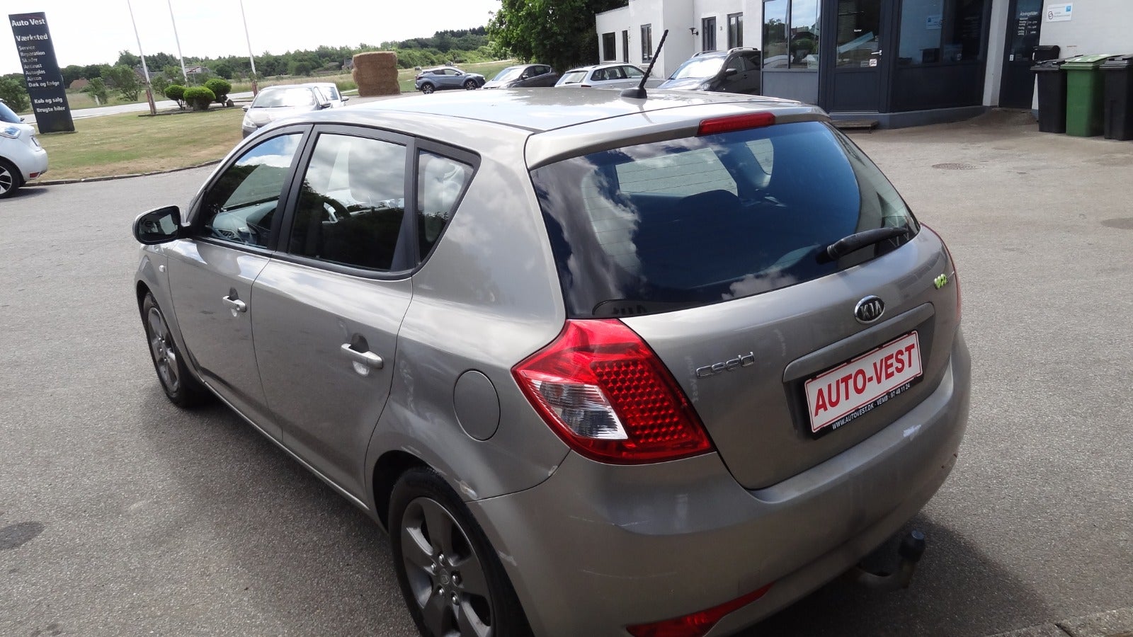 Kia cee'd 1.4 CVVT Manual, 5-trins, 90ps, 2011