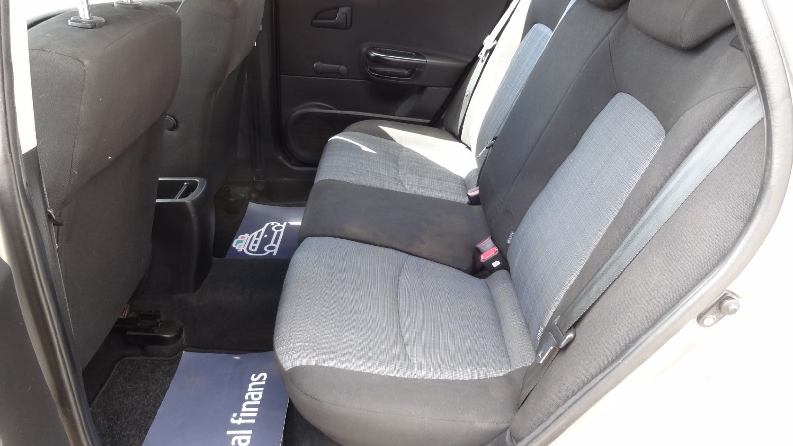 Kia cee'd 1.4 CVVT Manual, 5-trins, 90ps, 2011