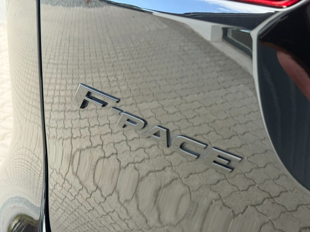 Jaguar F-Pace P400e PHEV Automatisk, 8-trinn, 404hk, 2022