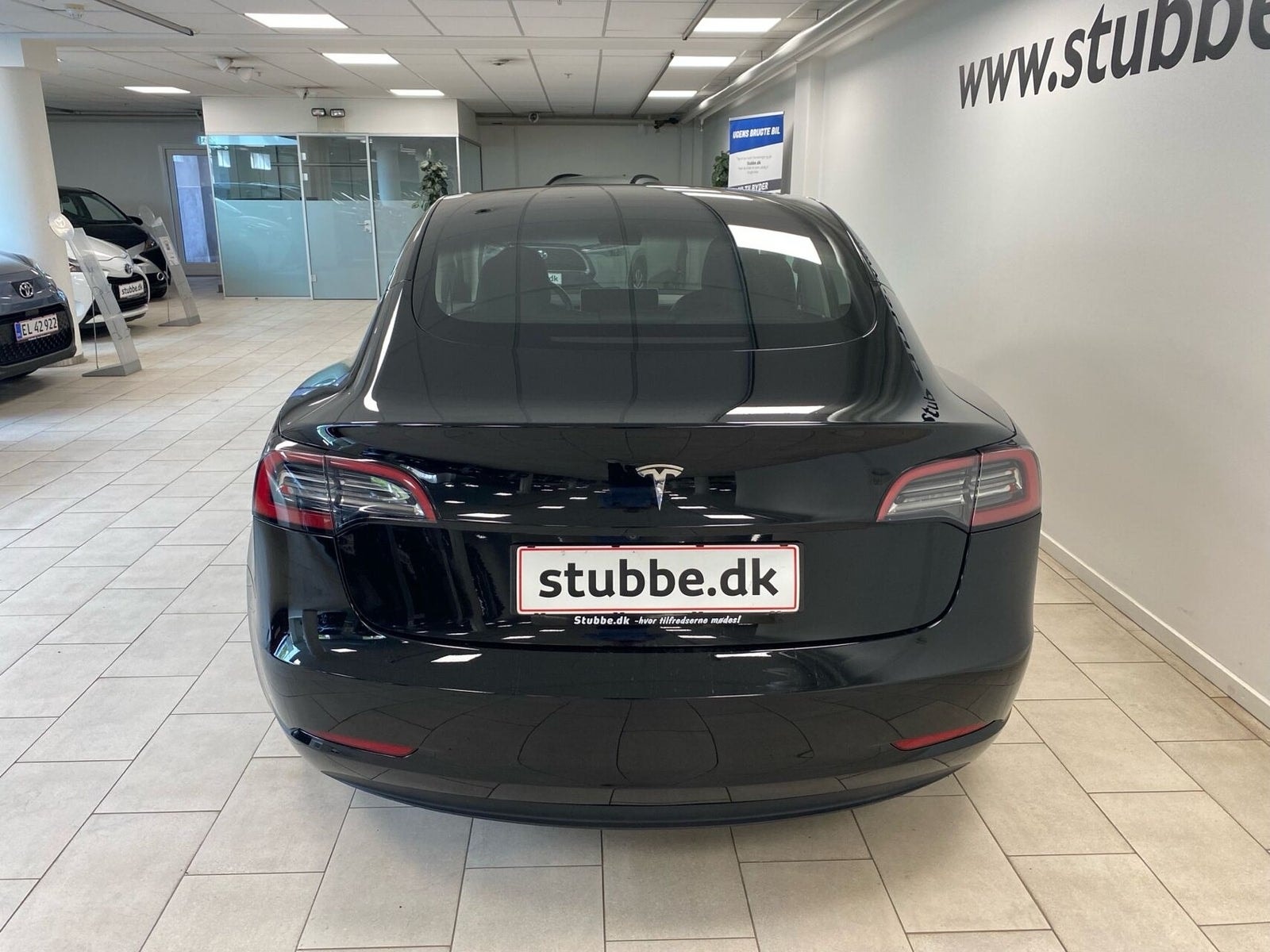 Tesla Model 3 Long Range, 283ps, 2023