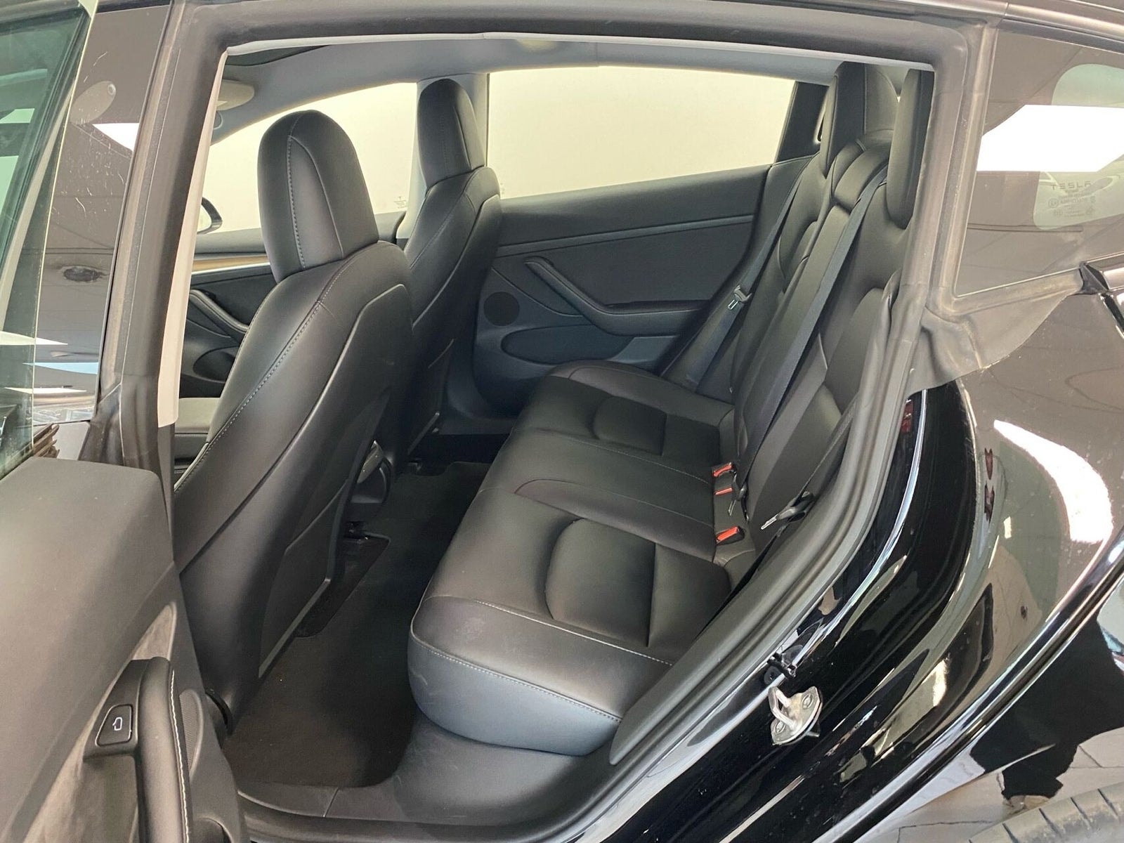 Tesla Model 3 Long Range, 283ps, 2023