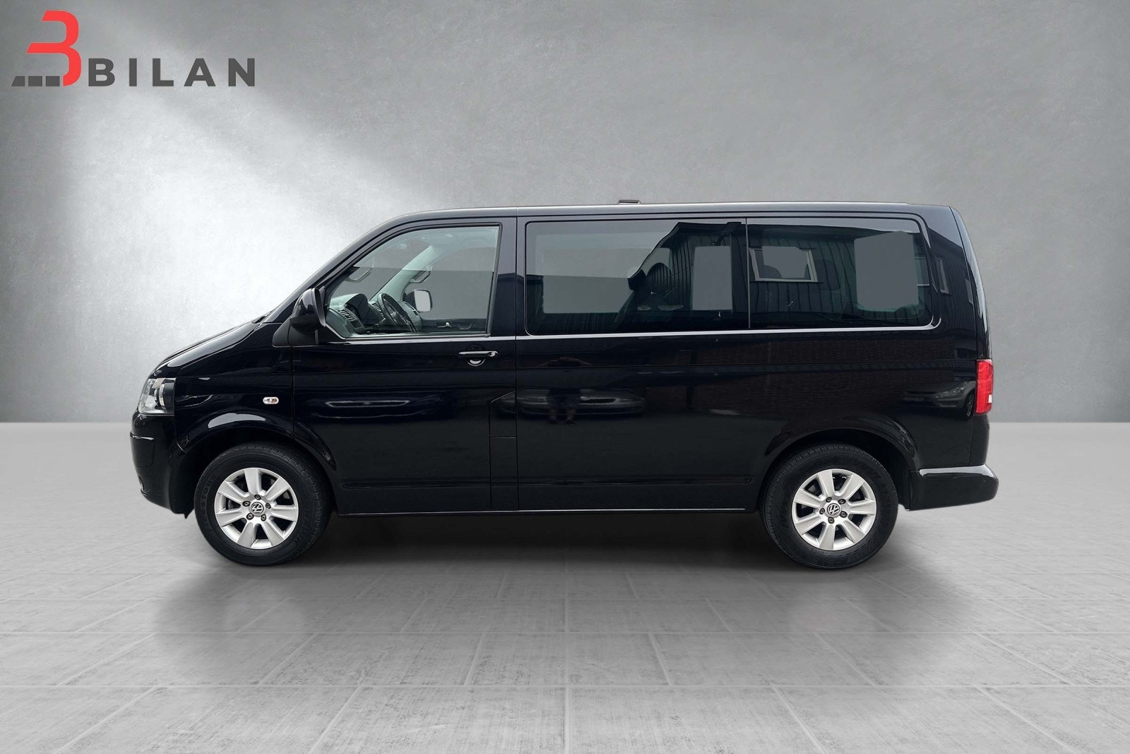 Volkswagen Multivan 2.0 TDI BMT Manual, 114hp, 2013