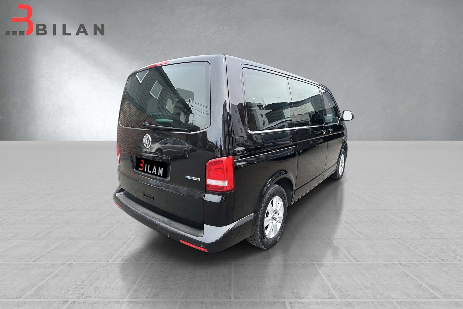Volkswagen Multivan 2.0 TDI BMT Manual, 114hp, 2013