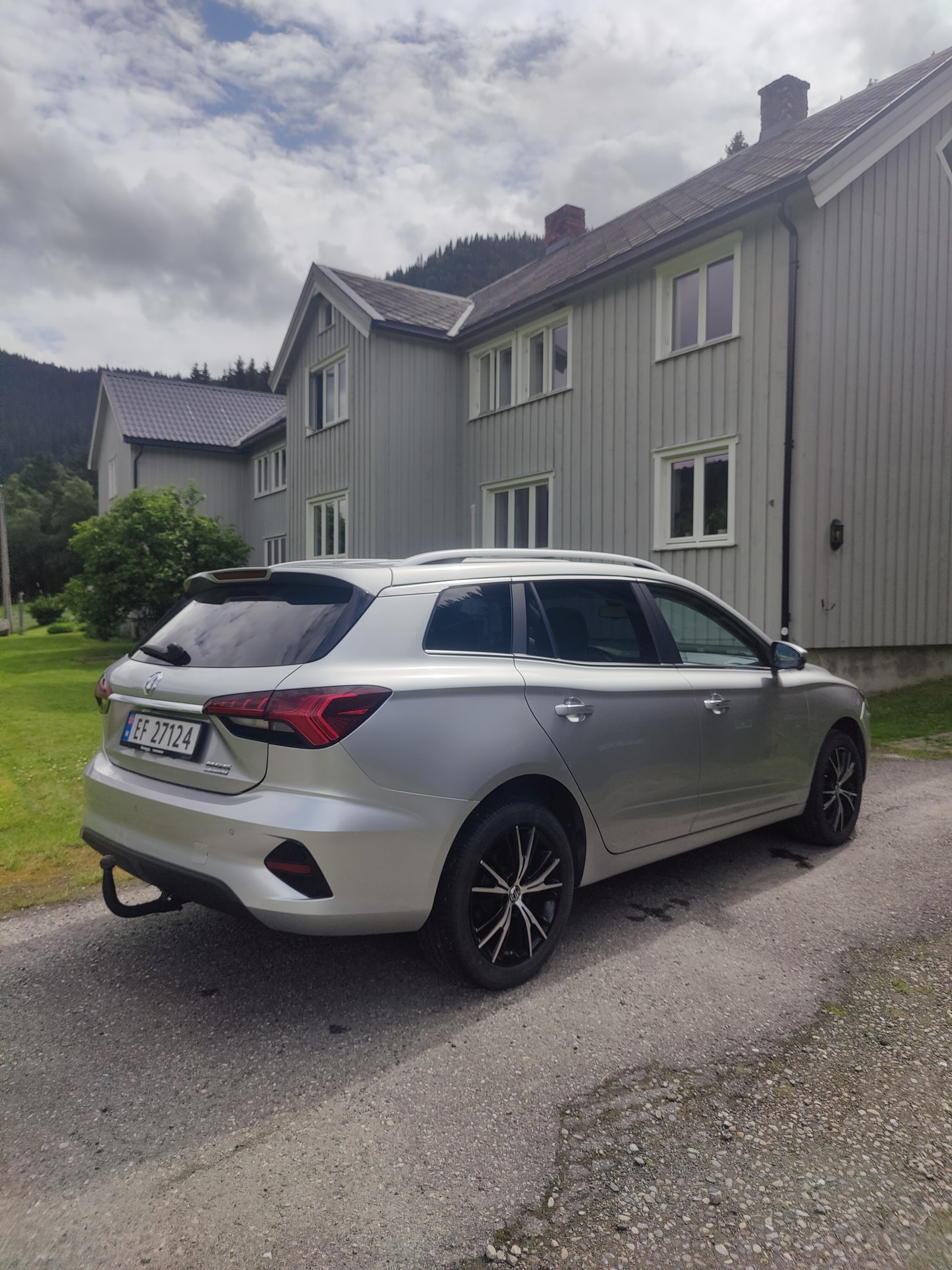 MG 5 Long Range 61.1 kWh, 156ps, 2022