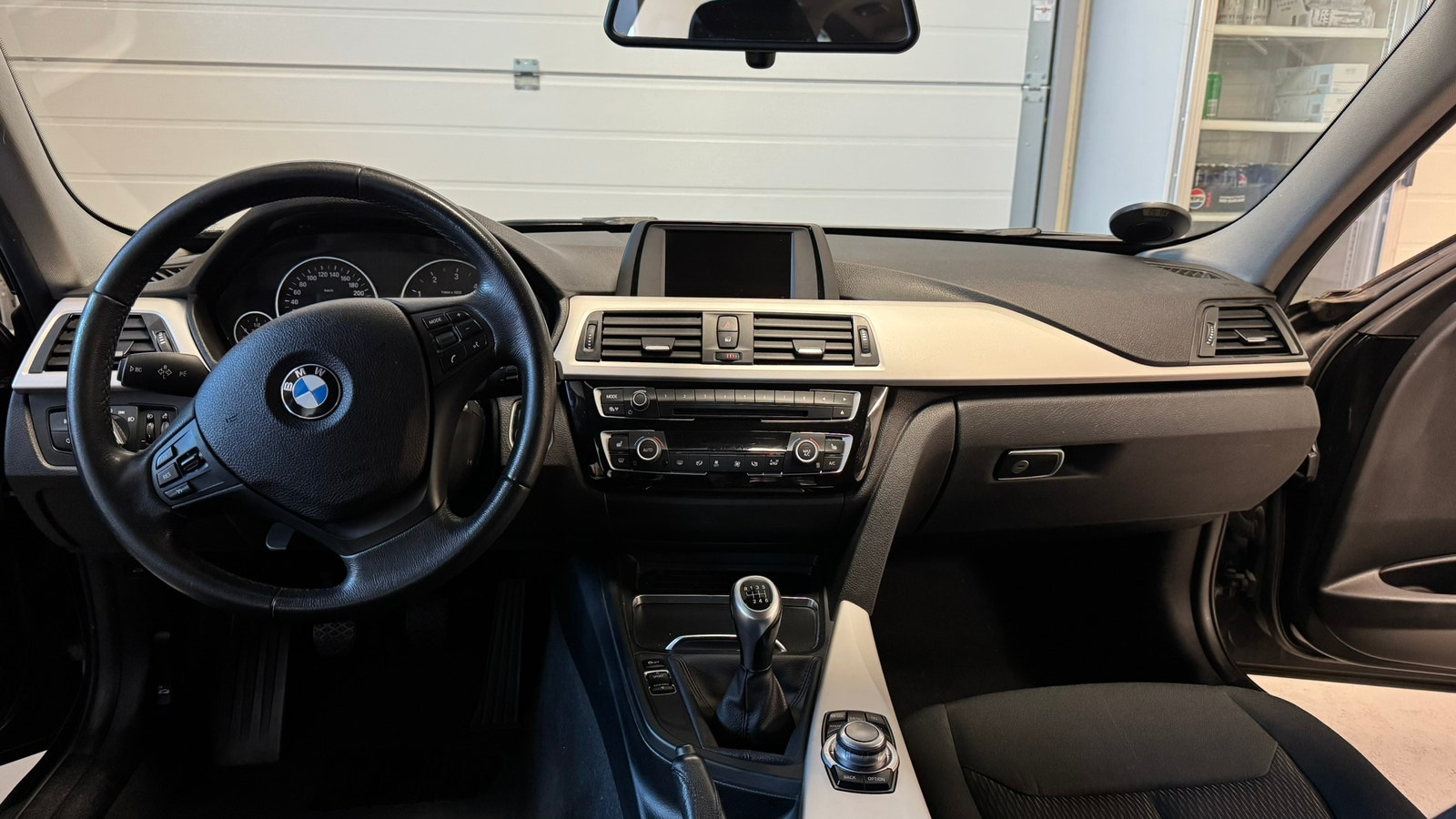 BMW 320d Touring Manual, 190hp, 2017