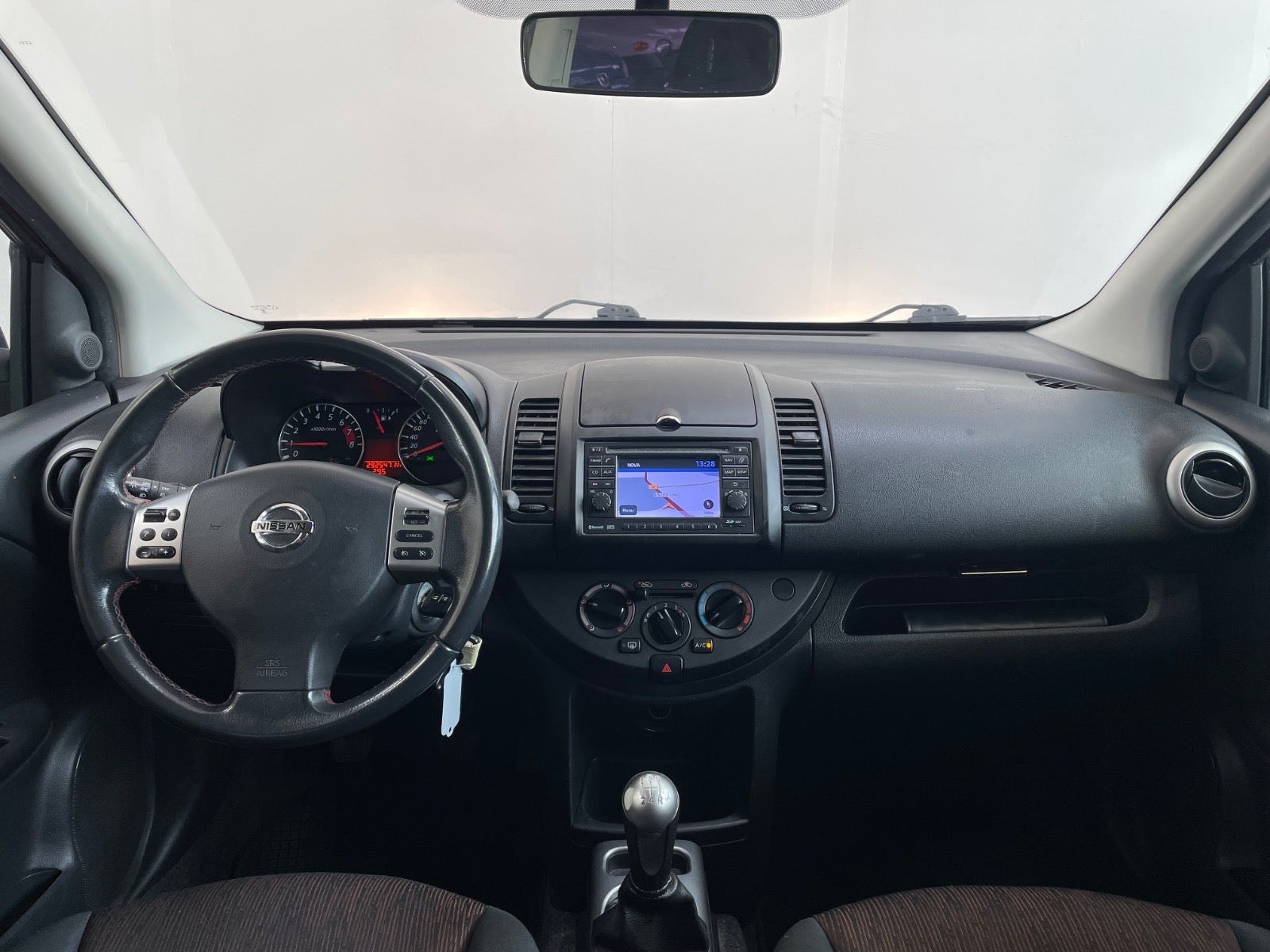 Nissan Note 1.6 Automatic, 4-trinn, 110hk, 2011