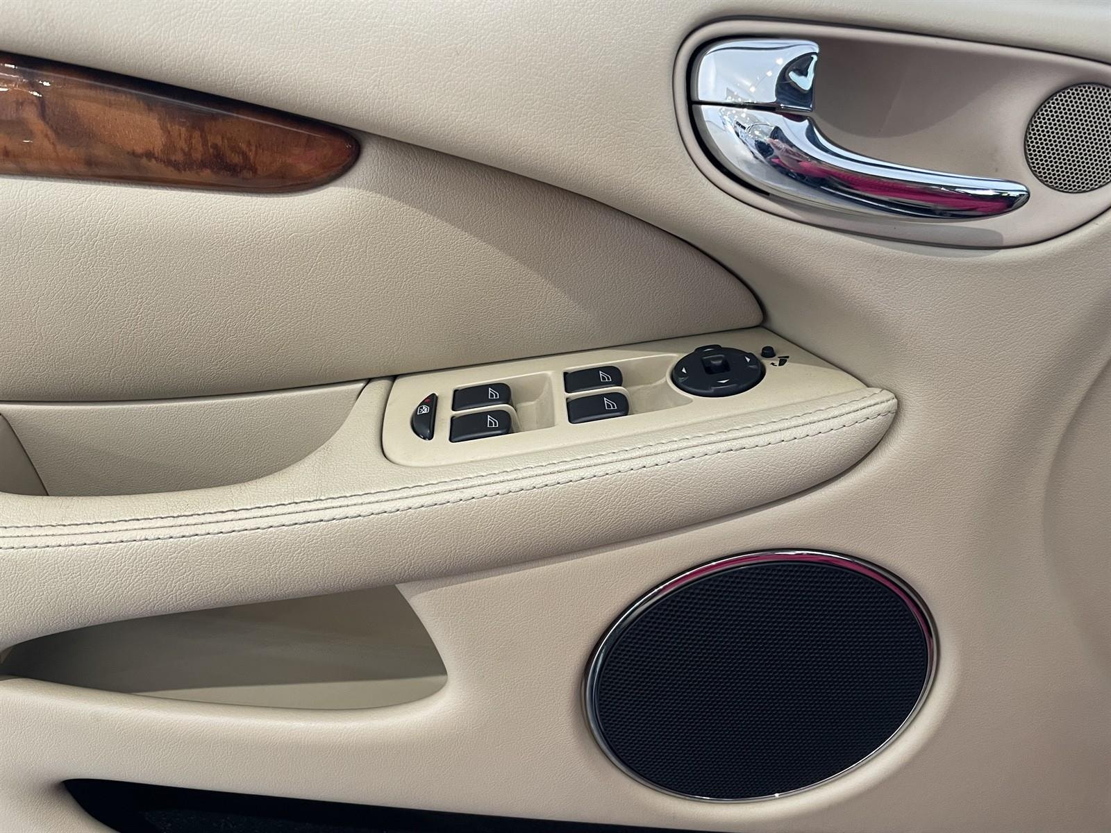 Jaguar X-Type 2.2 DPF Automatic, 145hp, 2009