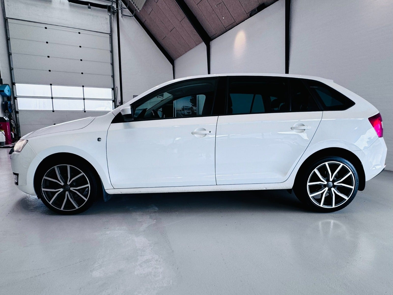 Škoda Rapid Spaceback 1.4 TSI DSG Sequential, 7-trins, 122ps, 2015