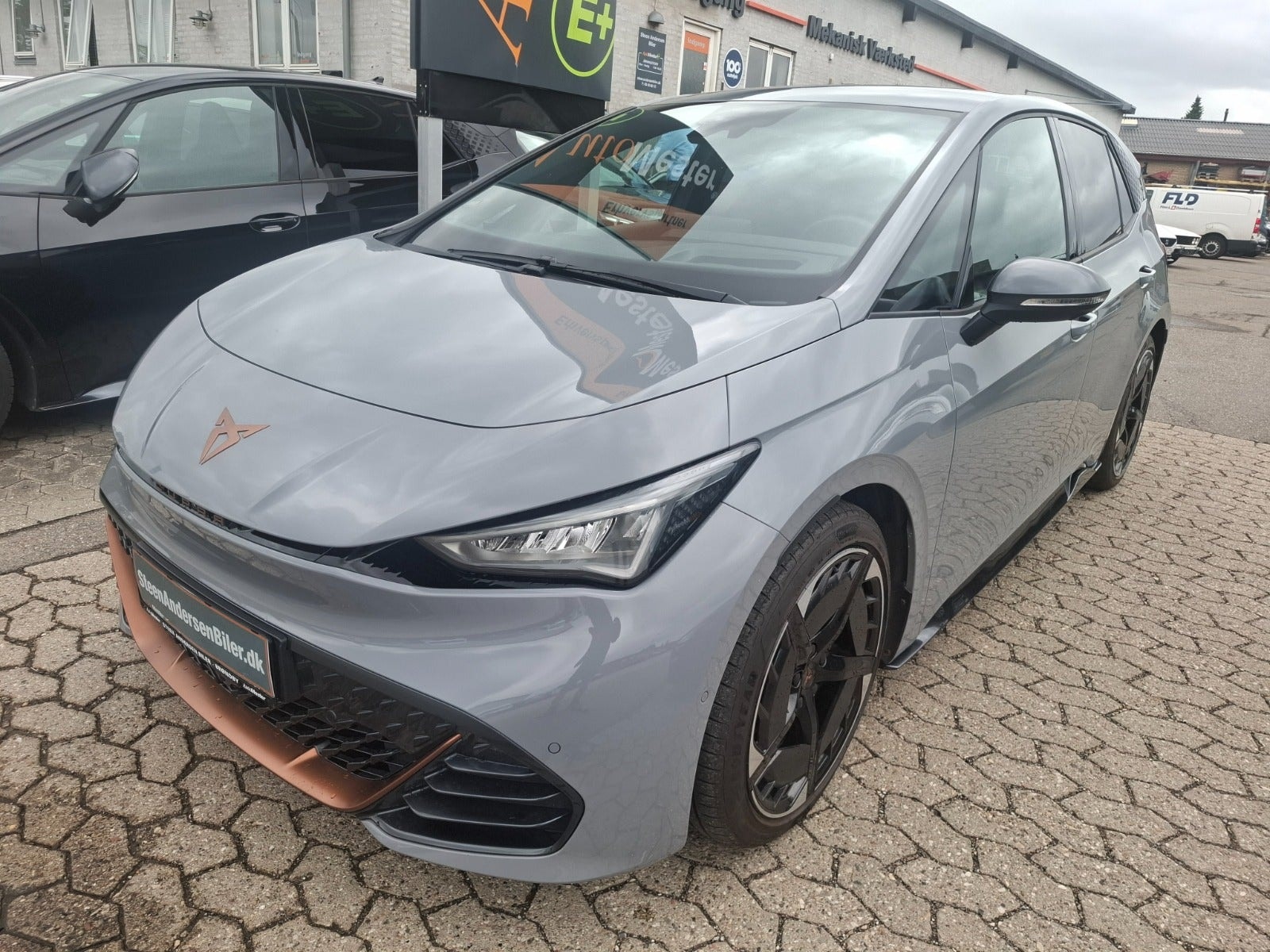 CUPRA Born e-boost 77, 231ps, 2025