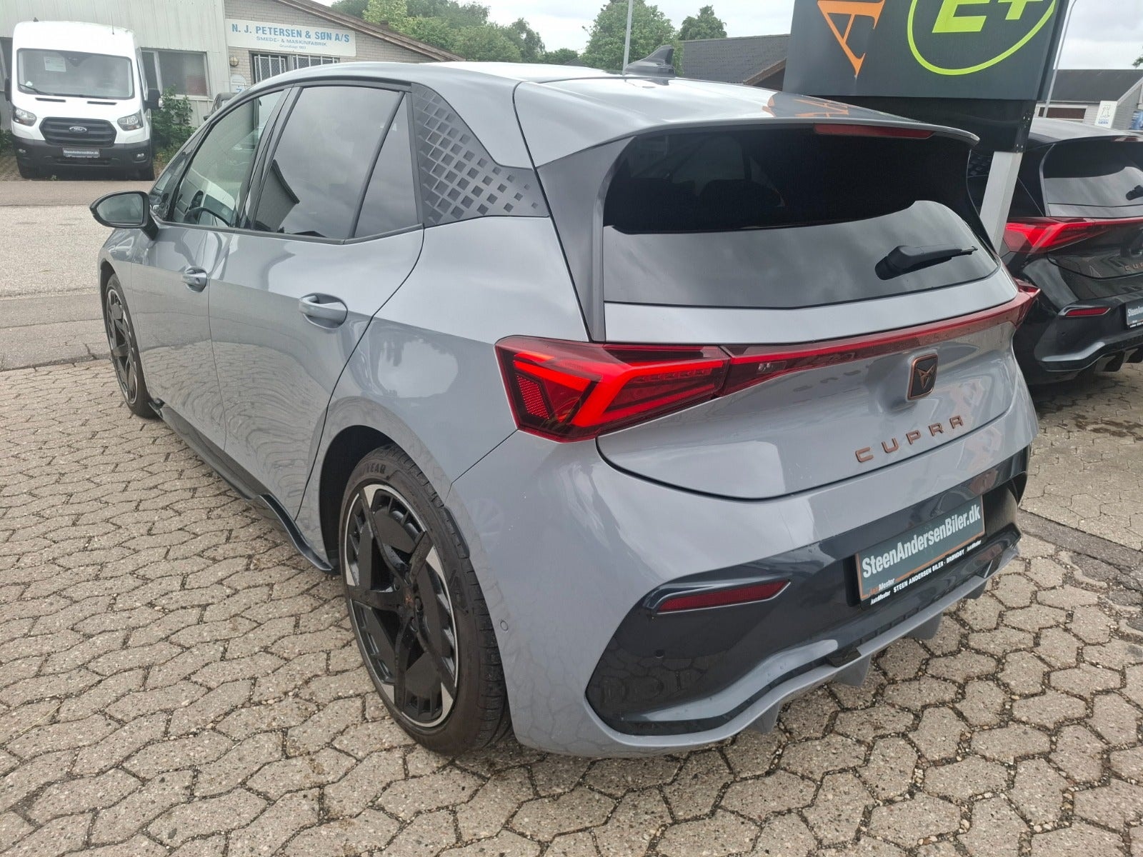 CUPRA Born e-boost 77, 231ps, 2025