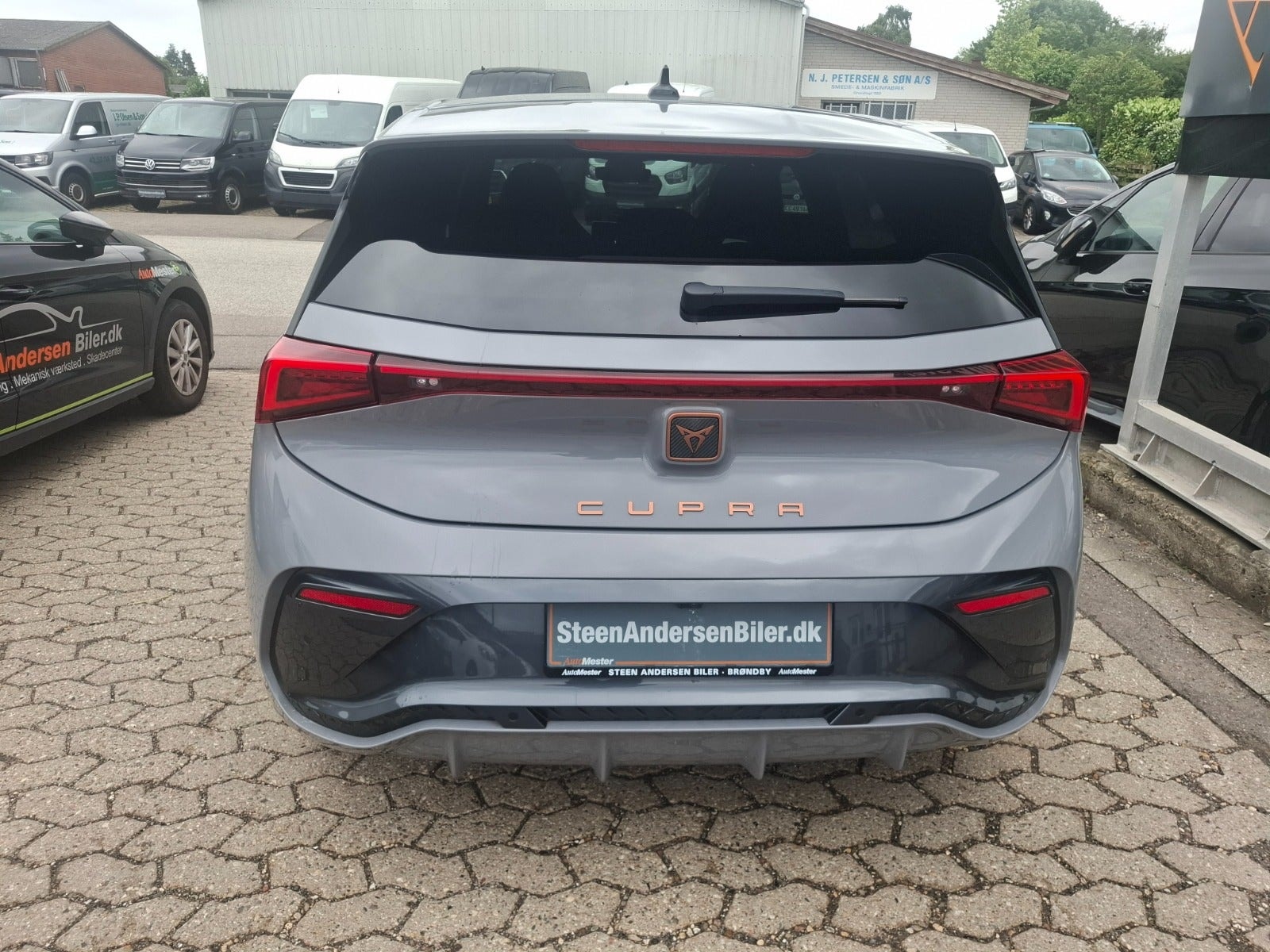 CUPRA Born e-boost 77, 231ps, 2025