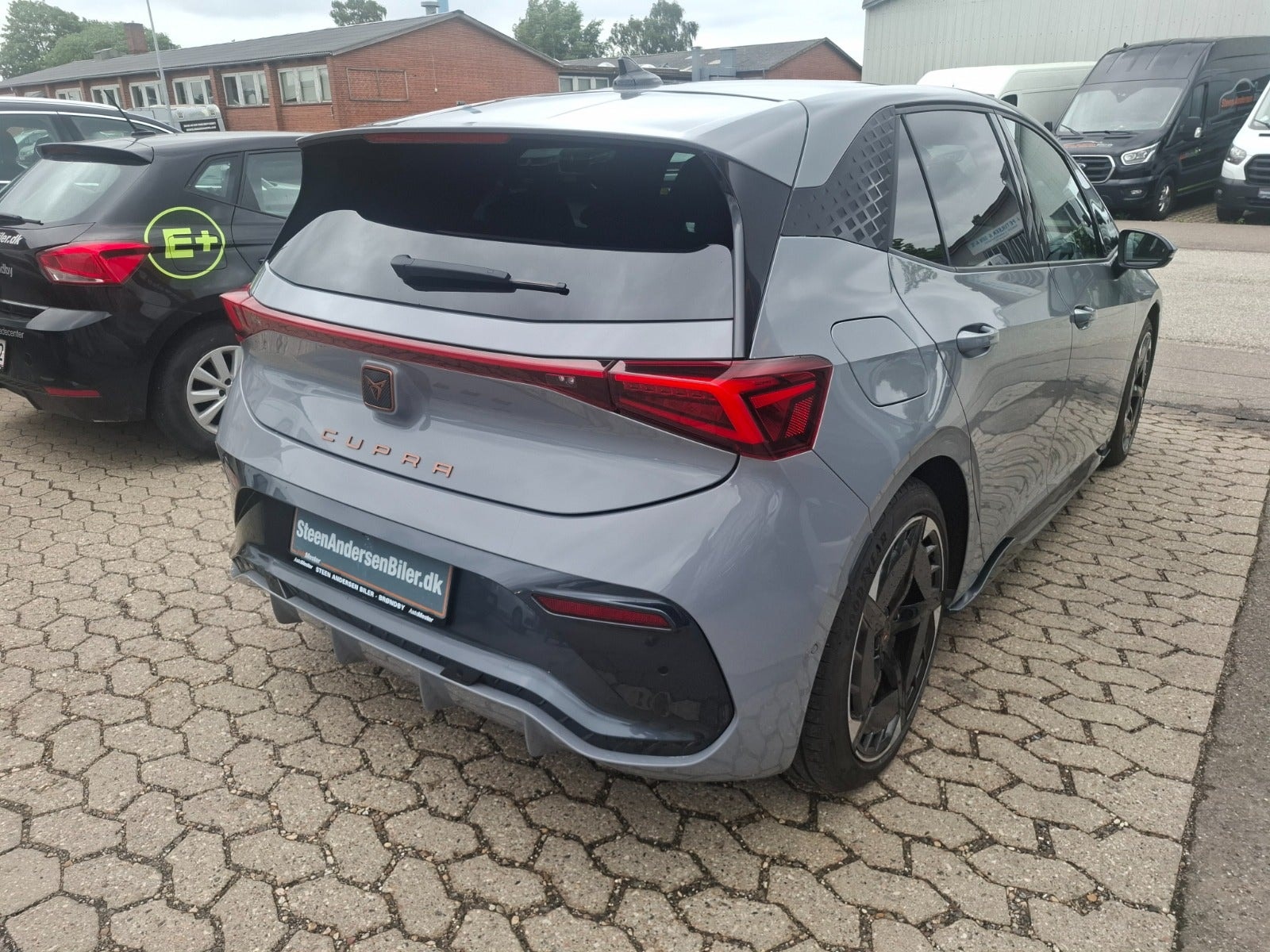 CUPRA Born e-boost 77, 231ps, 2025