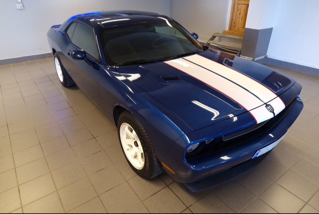 Dodge Challenger 3.5 V6 Automatic, 258hp, 2010