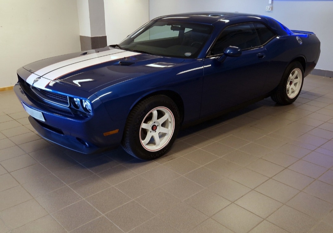 Dodge Challenger 3.5 V6 Automatic, 258hp, 2010