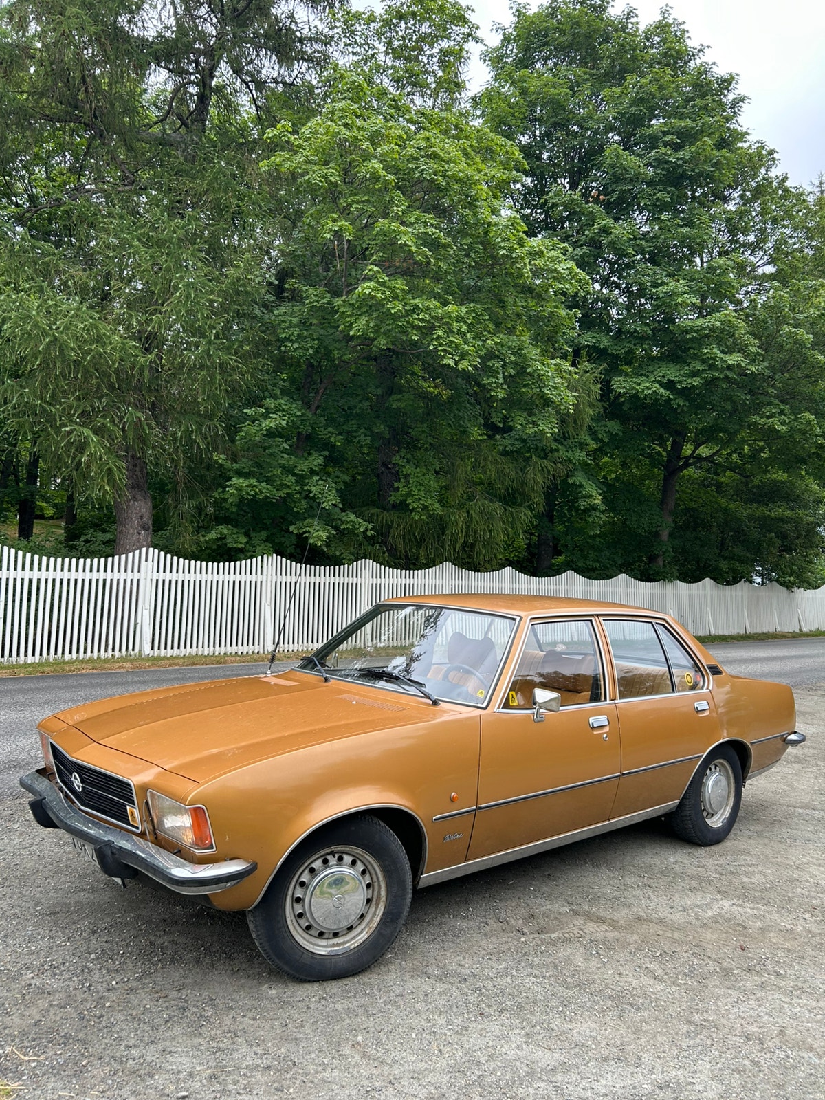 Opel Rekord 4-door 2.0 S Manual, 101hp, 1976