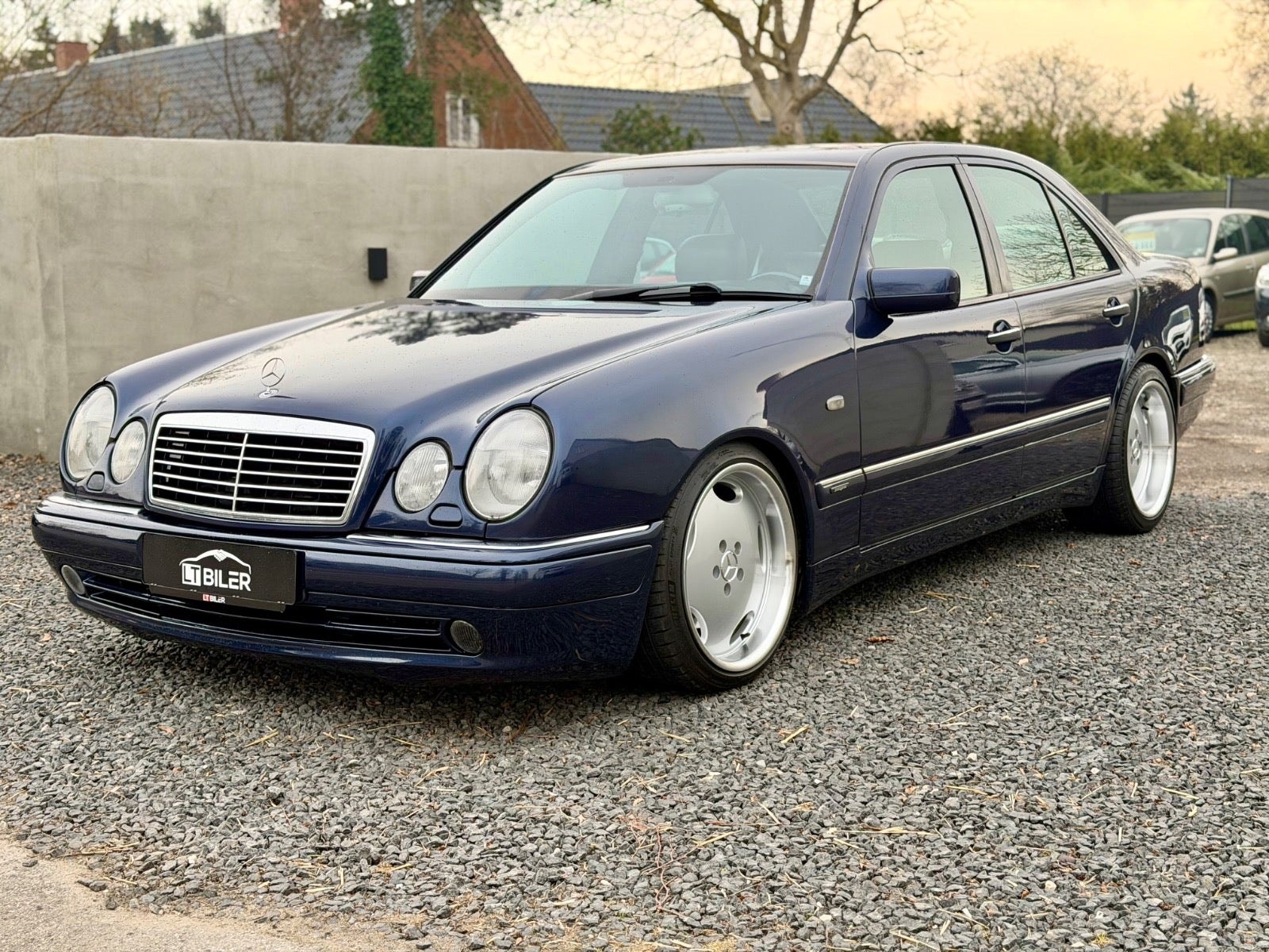 Mercedes-Benz E 420 Automatic, 5-trins, 279ps, 1996