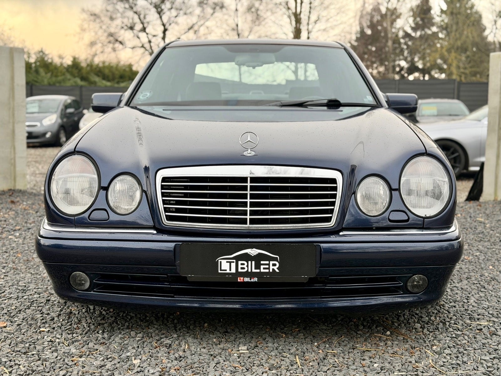 Mercedes-Benz E 420 Automatic, 5-trins, 279ps, 1996