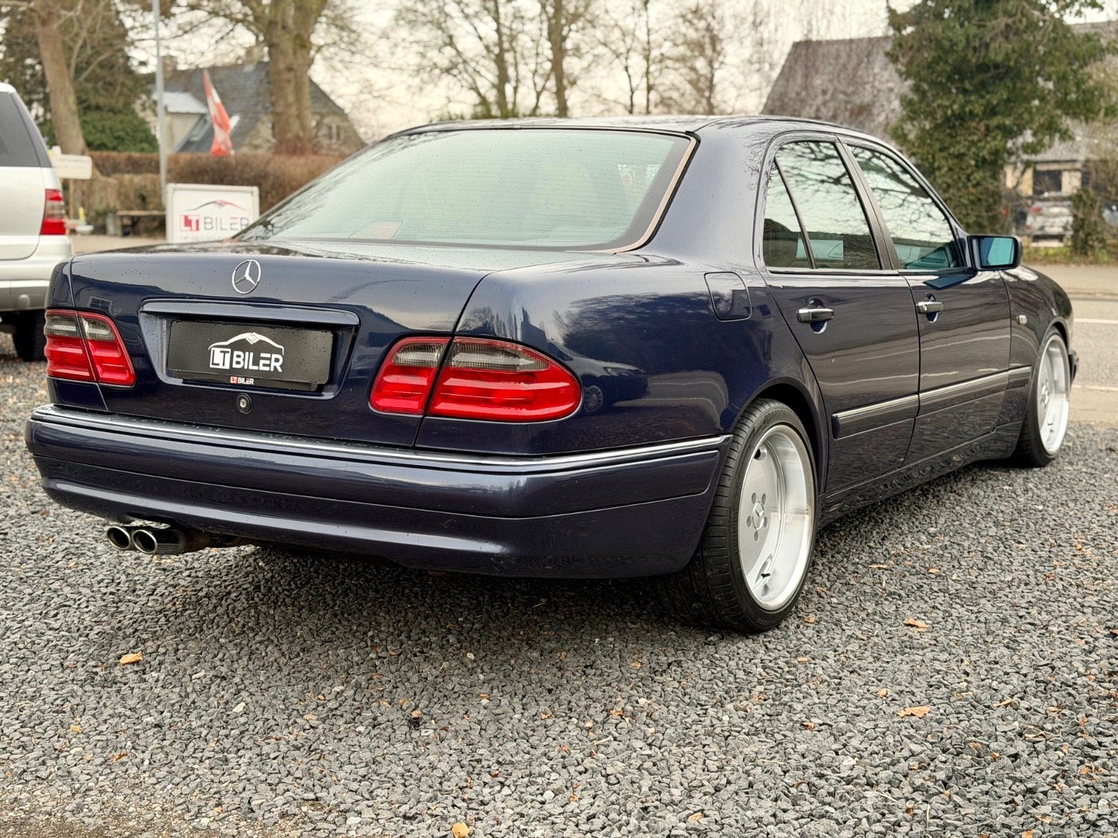 Mercedes-Benz E 420 Automatic, 5-trins, 279ps, 1996