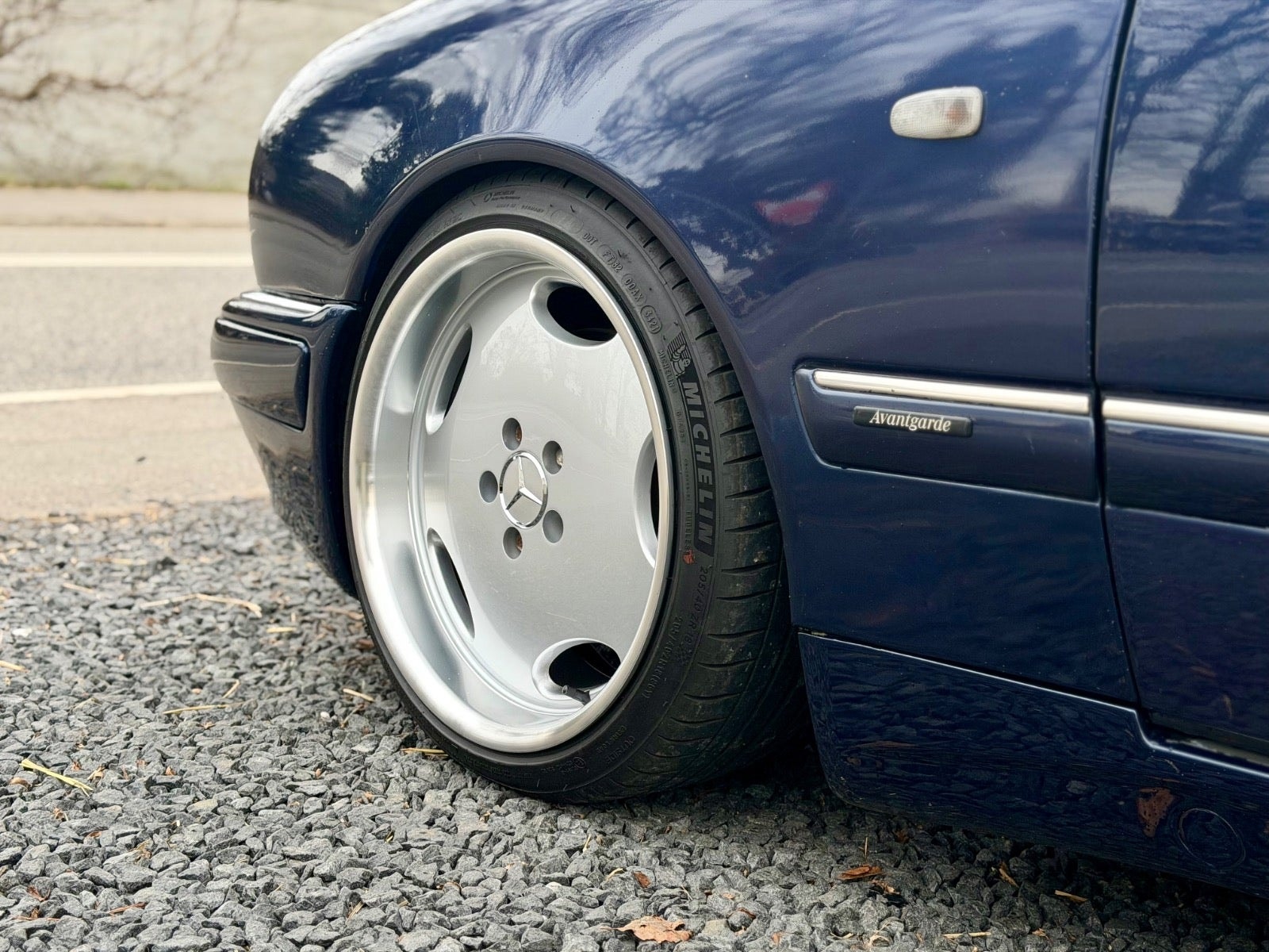 Mercedes-Benz E 420 Automatic, 5-trins, 279ps, 1996