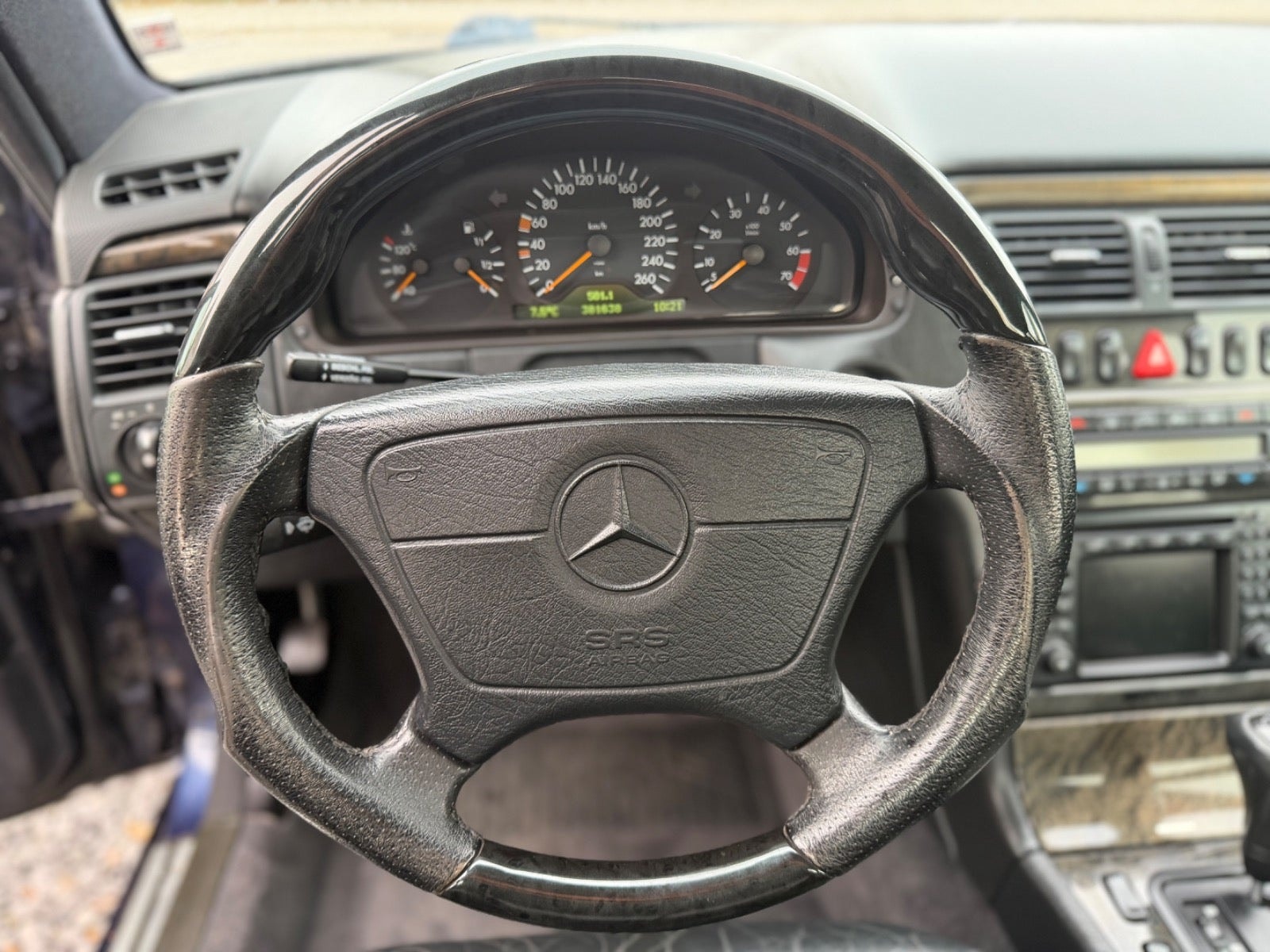 Mercedes-Benz E 420 Automatic, 5-trins, 279ps, 1996