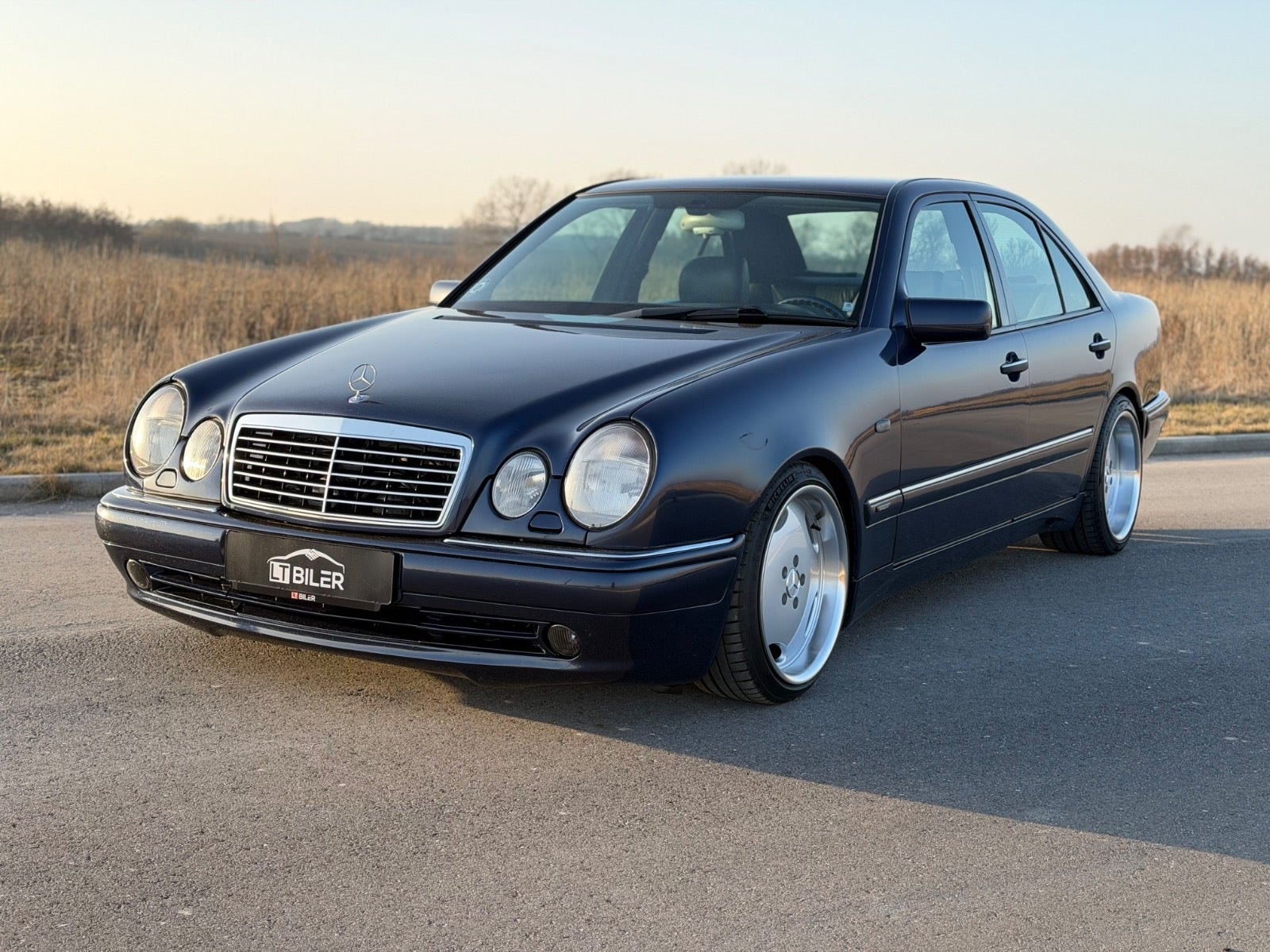Mercedes-Benz E 420 Automatic, 5-trins, 279ps, 1996